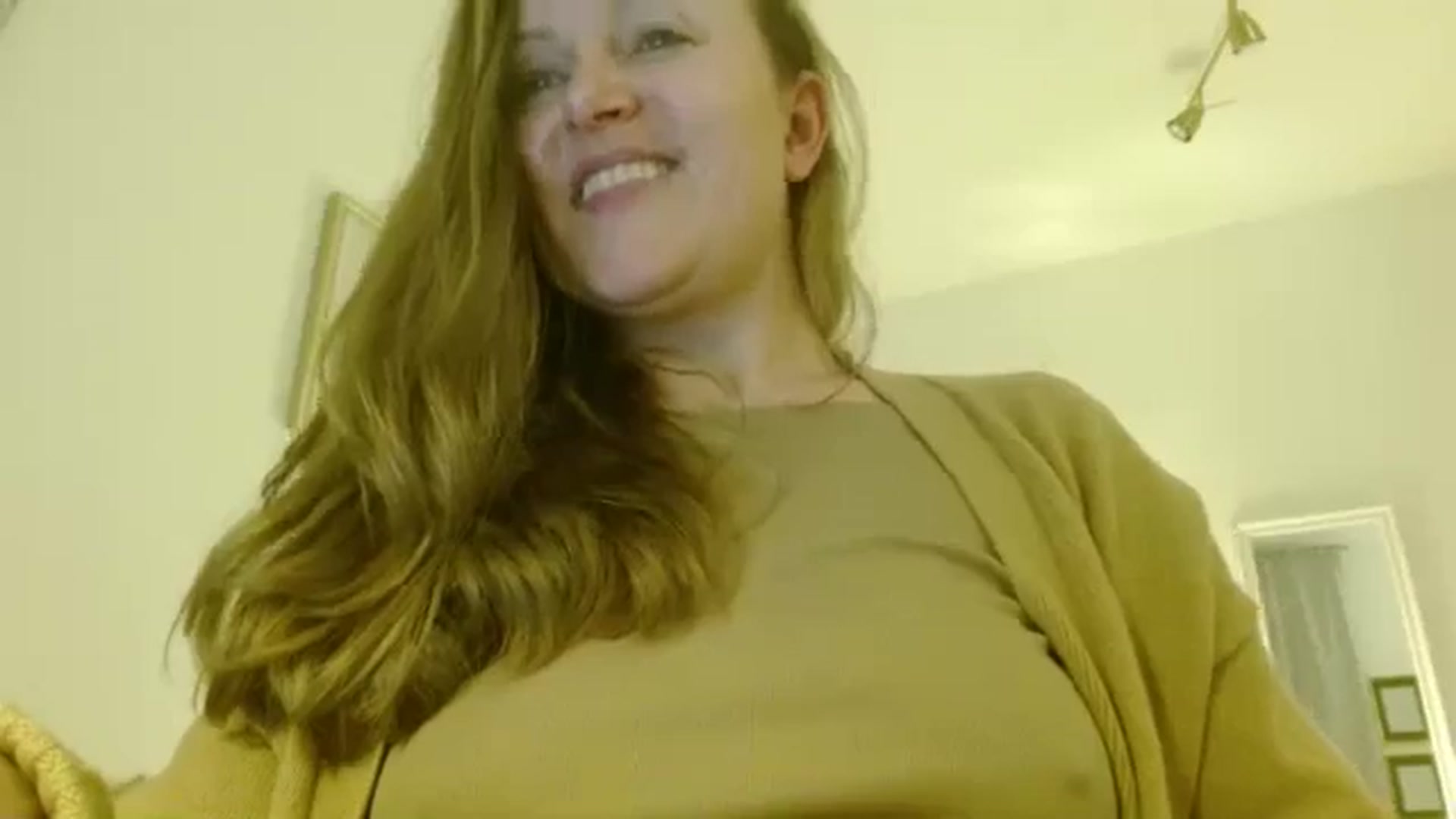 Gallery image thumbnail from JustLily's myfreecams stream on, 03/23/2026, 22:36 image 8 of 20