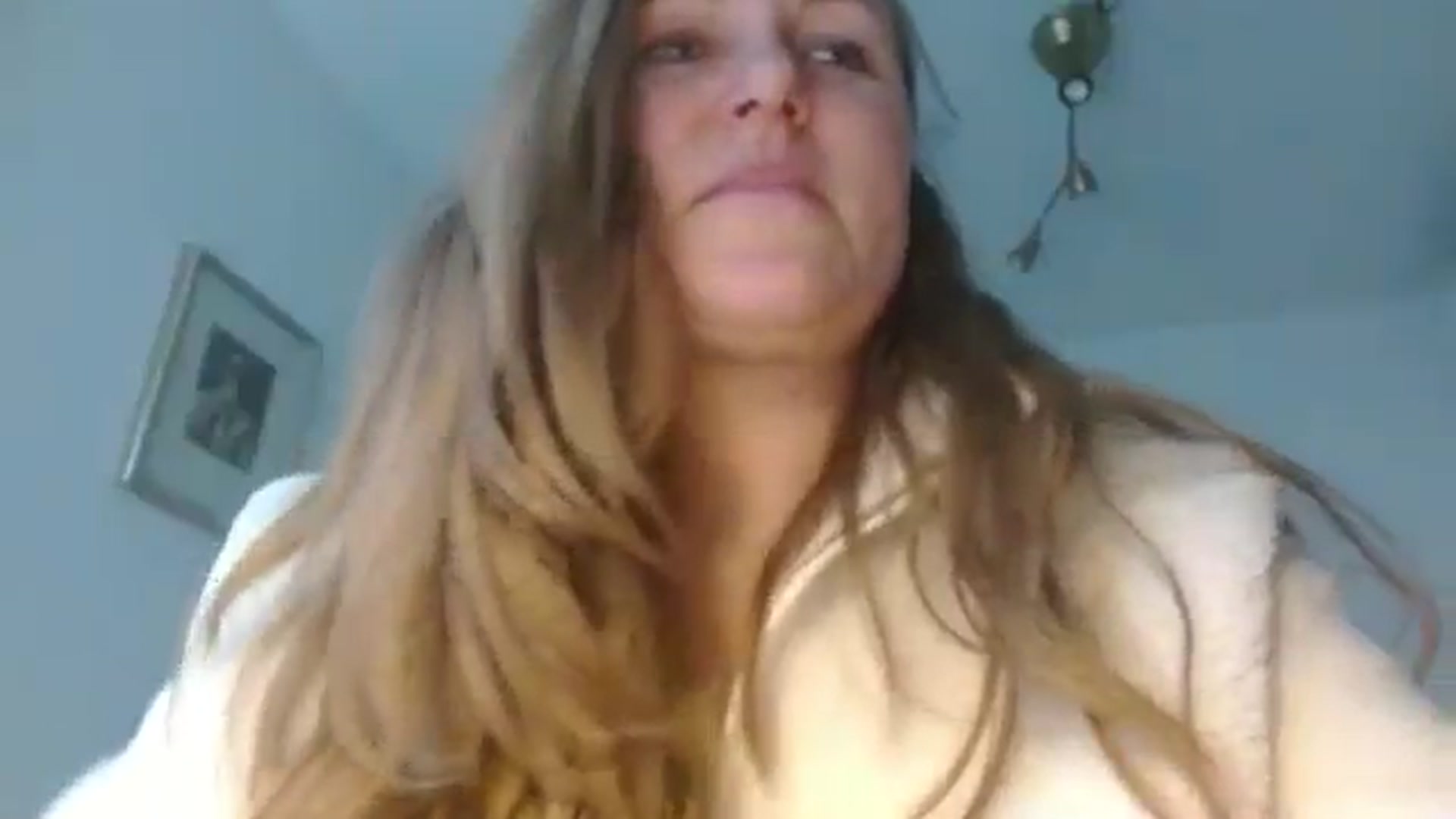 Gallery image thumbnail from JustLily's myfreecams stream on, 03/26/2026, 15:14 image 6 of 20