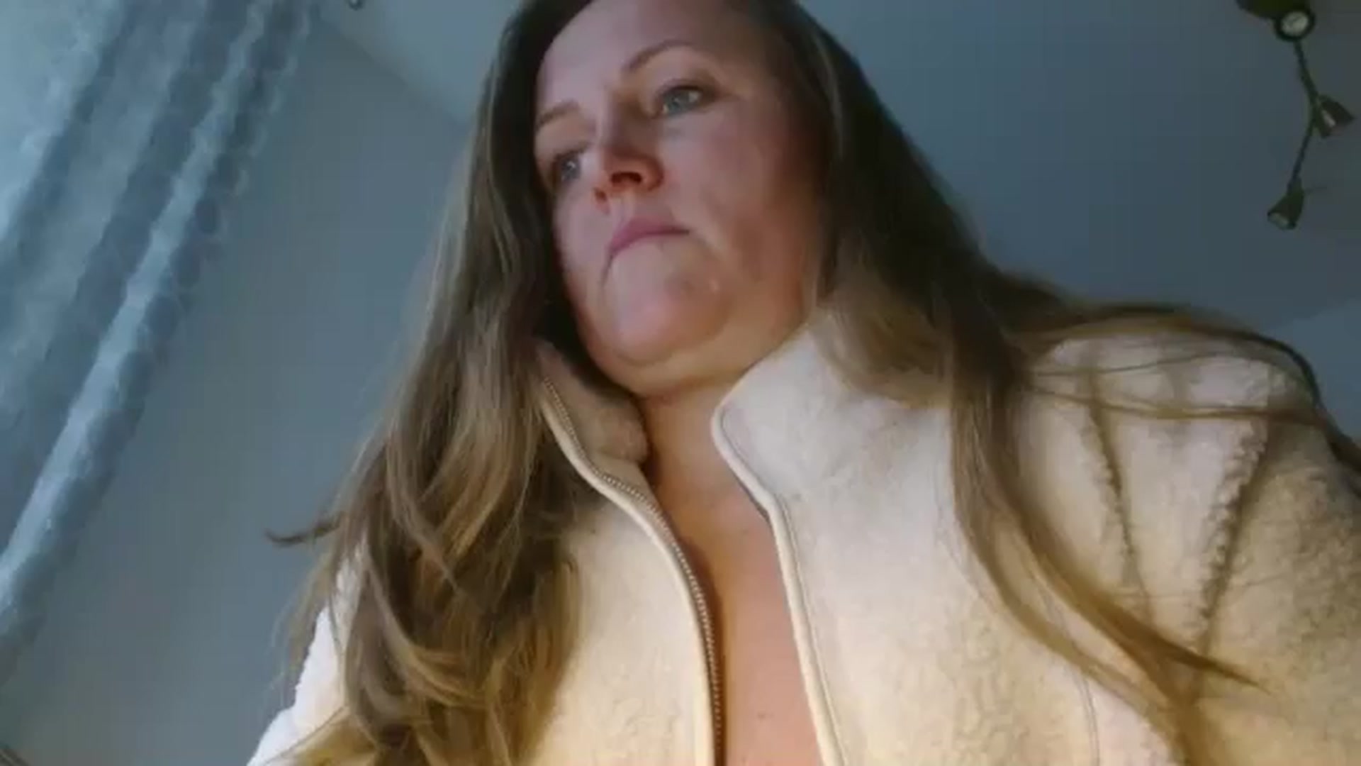 Gallery image thumbnail from JustLily's myfreecams stream on, 03/26/2026, 15:14 image 18 of 20