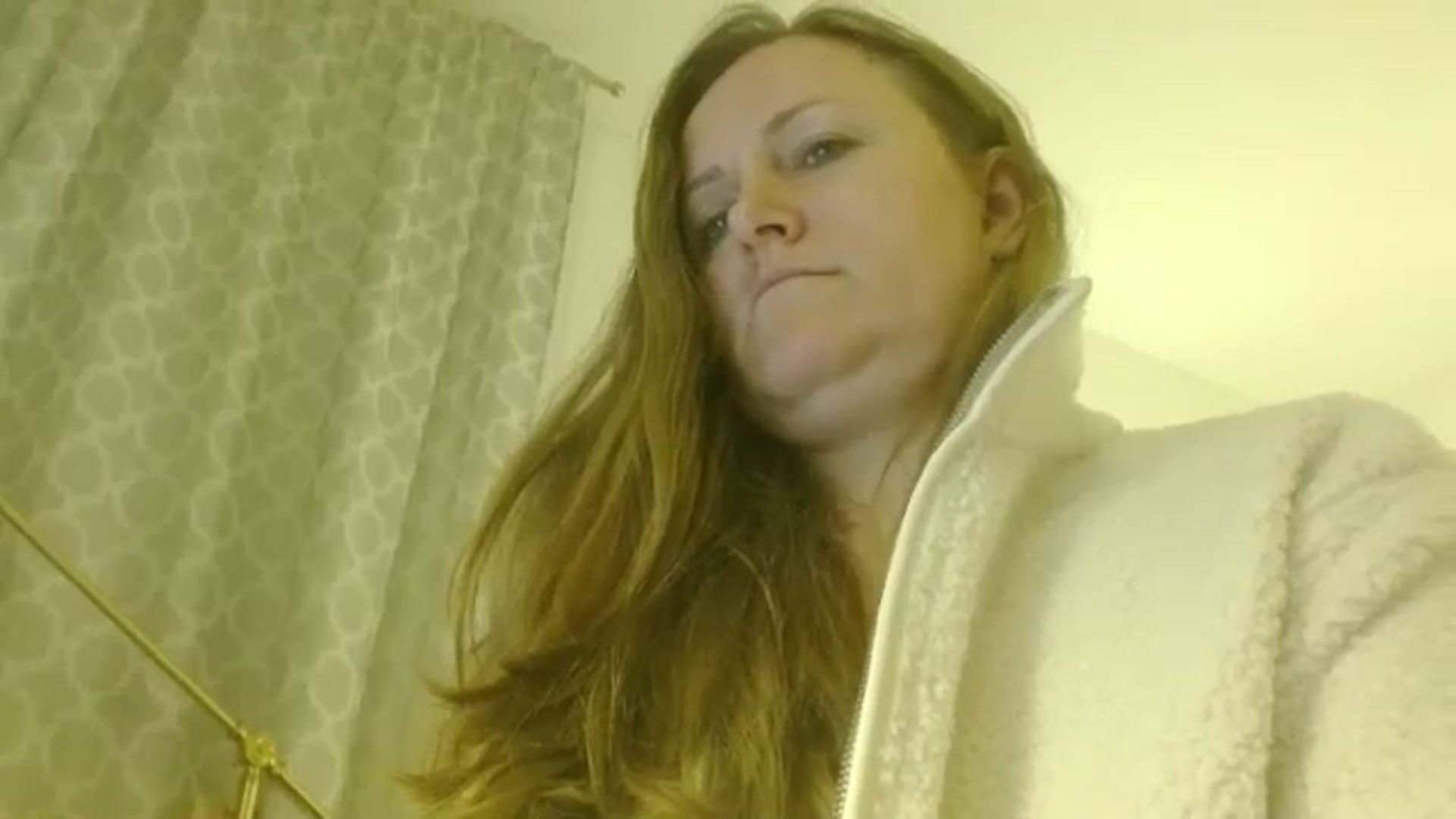 Gallery image thumbnail from JustLily's myfreecams stream on, 03/26/2026, 23:19 image 18 of 20