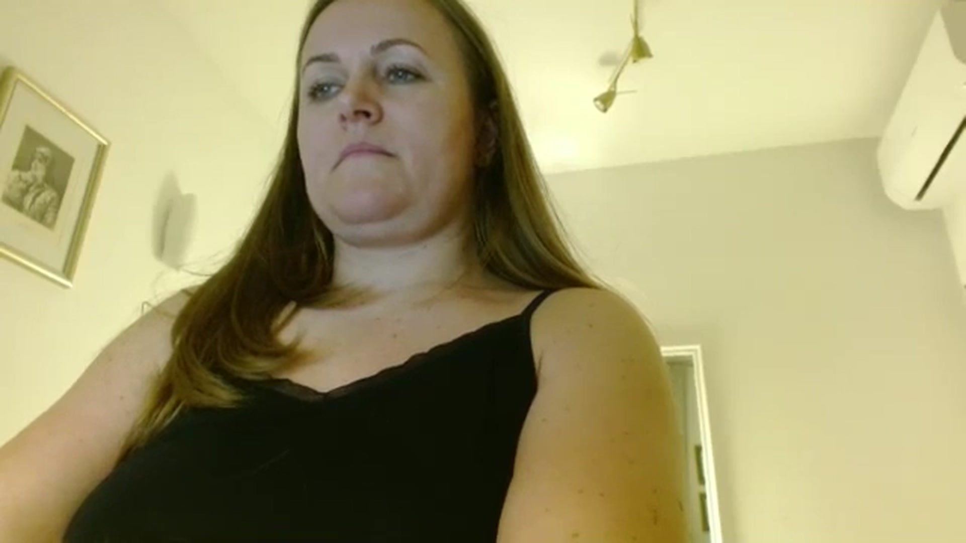 Gallery image thumbnail from JustLily's myfreecams stream on, 04/16/2026, 23:49 image 14 of 20