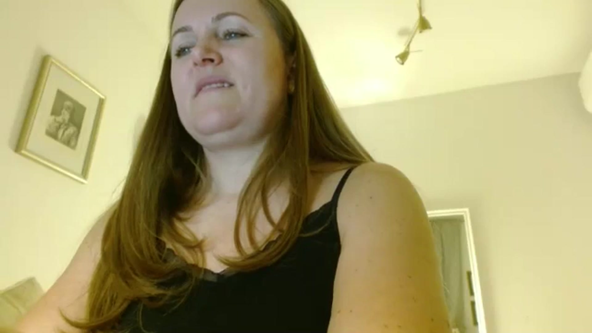Gallery image thumbnail from JustLily's myfreecams stream on, 04/16/2026, 23:49 image 19 of 20