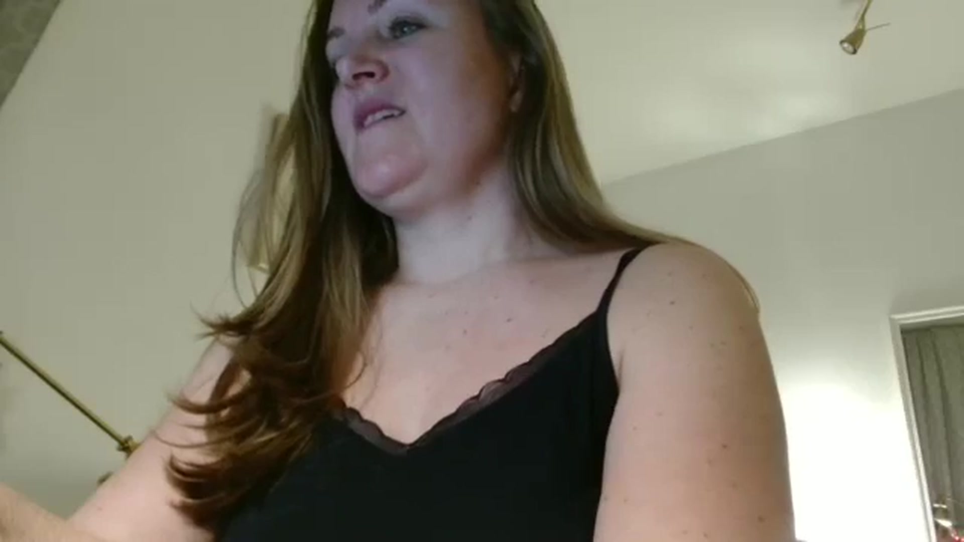 Gallery image thumbnail from JustLily's myfreecams stream on, 04/17/2026, 21:50 image 16 of 20