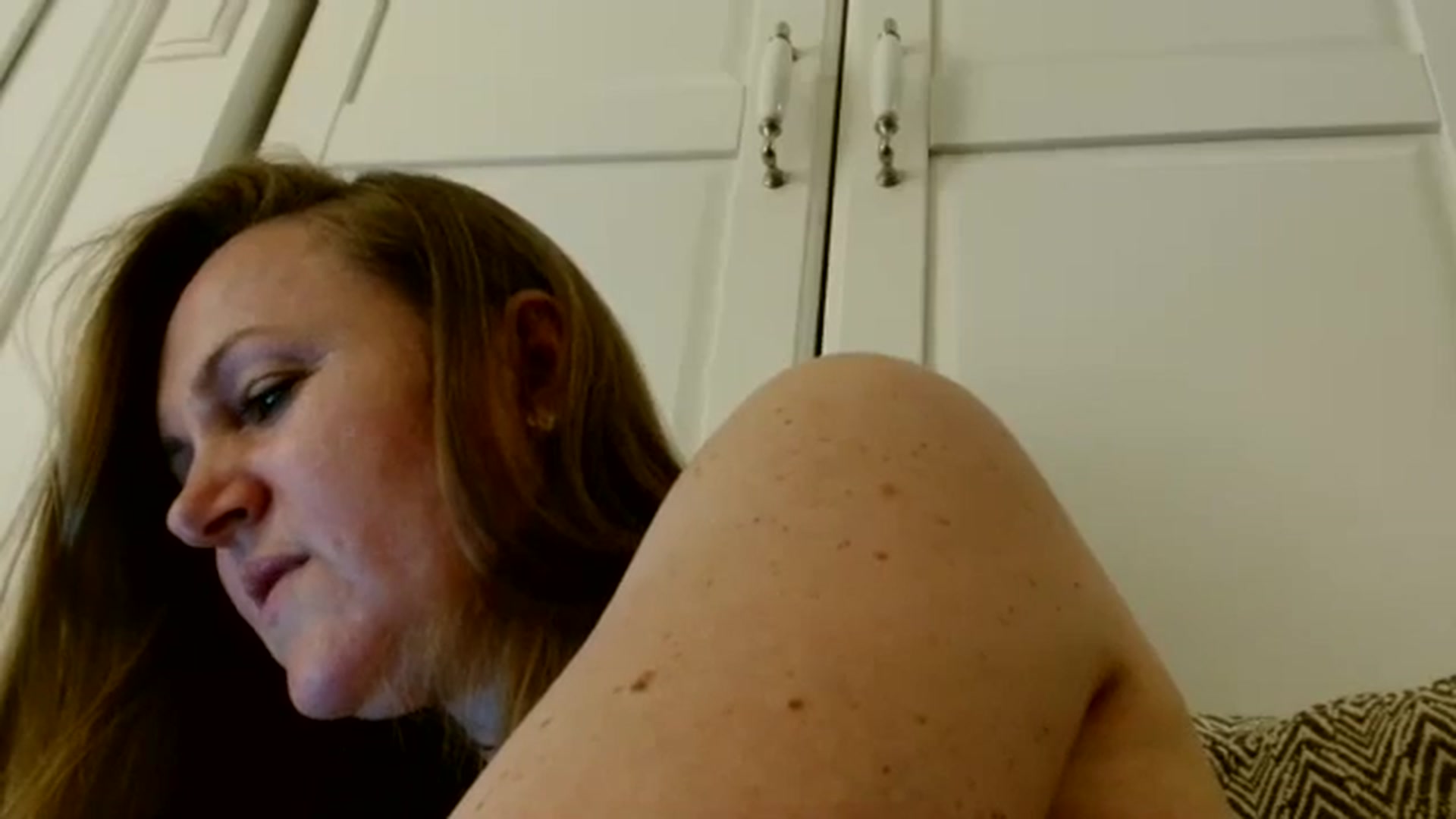 Gallery image thumbnail from JustLily's myfreecams stream on, 04/29/2026, 02:04 image 11 of 20