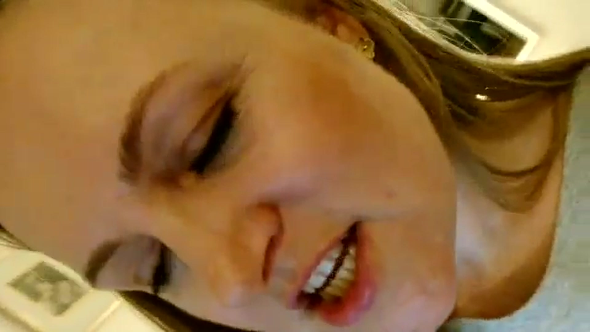 Gallery image thumbnail from JustLily's myfreecams stream on, 04/29/2026, 21:15 image 16 of 20