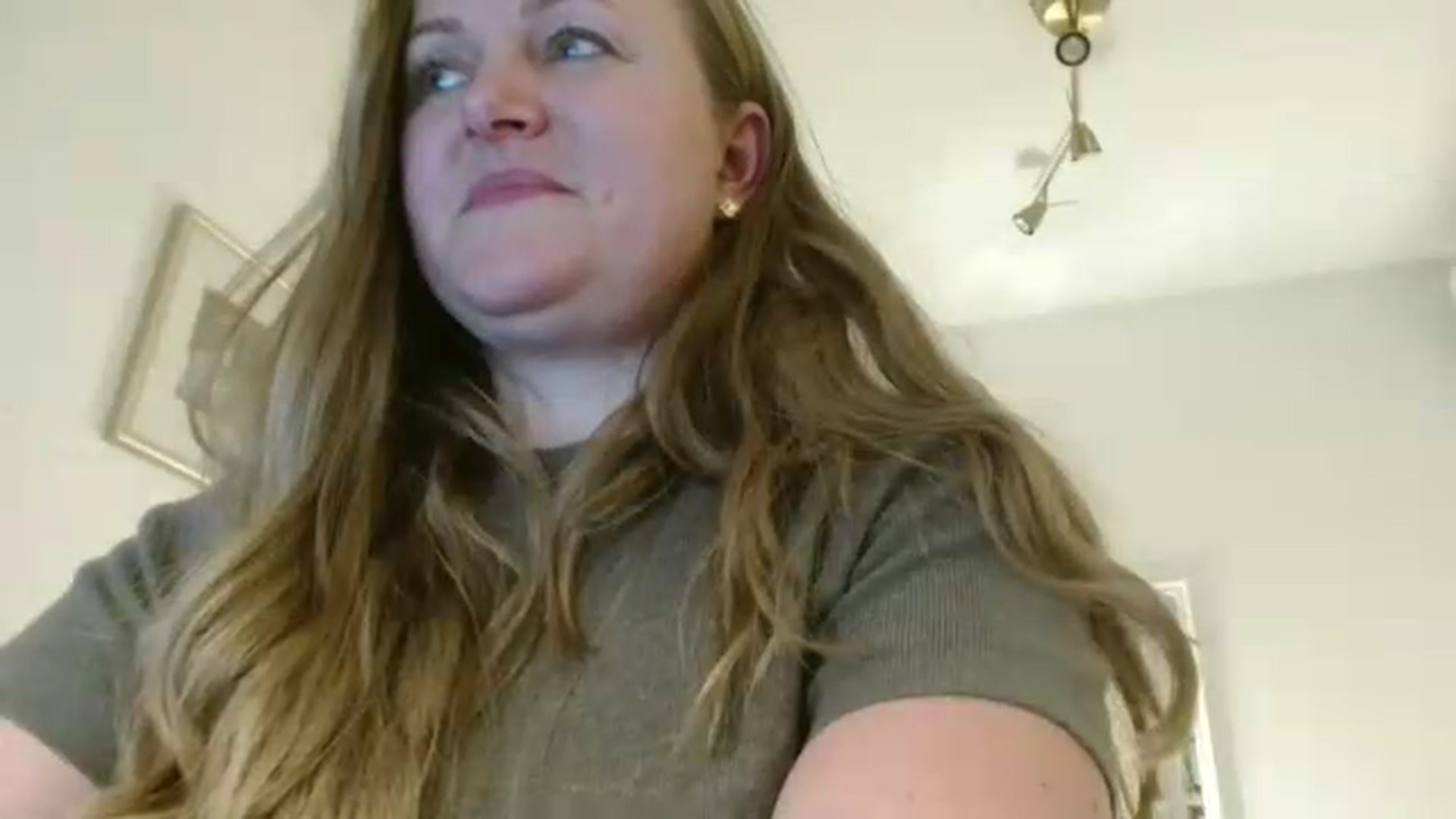 Gallery image thumbnail from JustLily's myfreecams stream on, 05/11/2026, 23:02 image 4 of 20