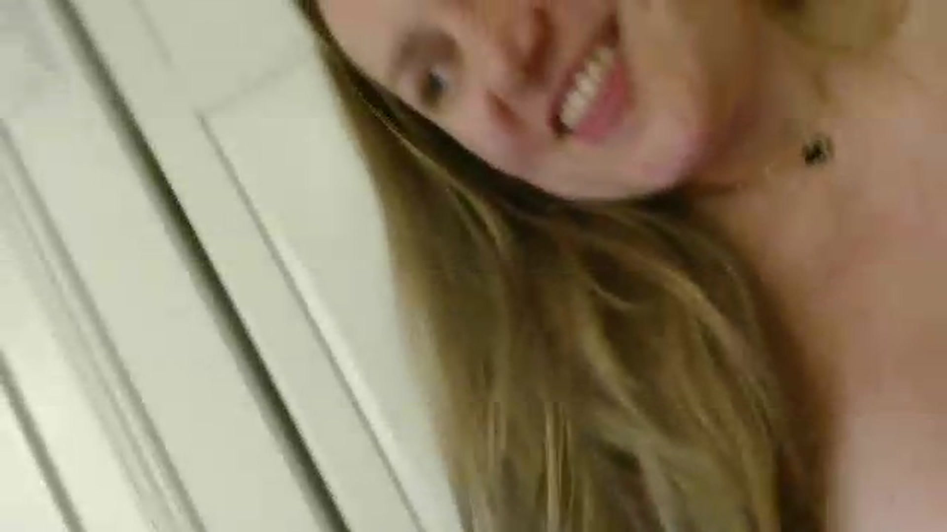 Gallery image thumbnail from JustLily's myfreecams stream on, 06/04/2026, 02:05 image 14 of 20