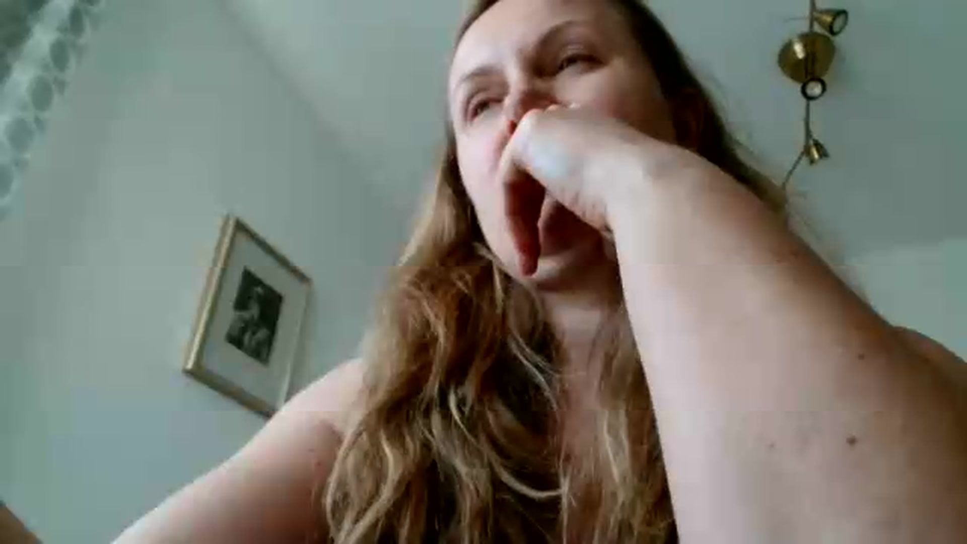 Gallery image thumbnail from JustLily's myfreecams stream on, 06/12/2026, 16:12 image 15 of 20