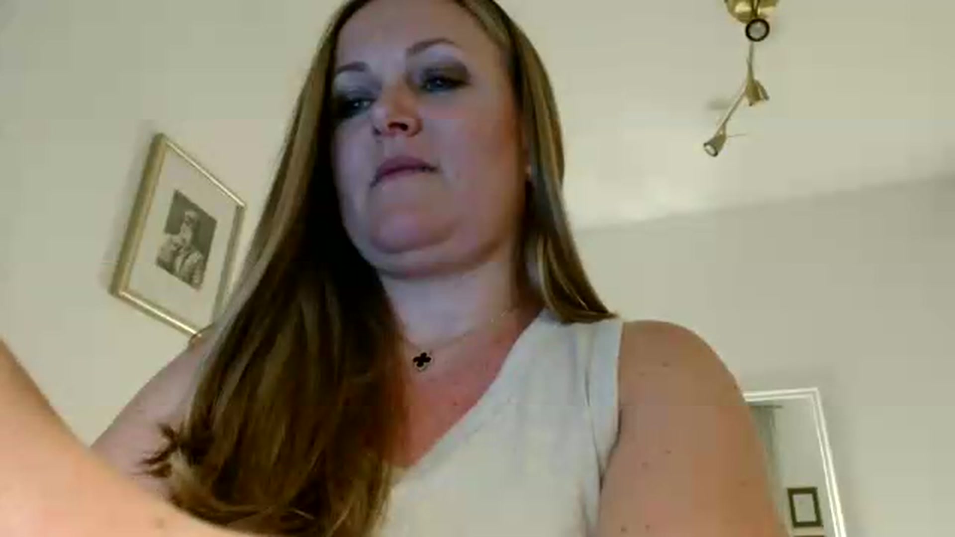 Gallery image thumbnail from JustLily's myfreecams stream on, 06/23/2026, 22:19 image 5 of 20