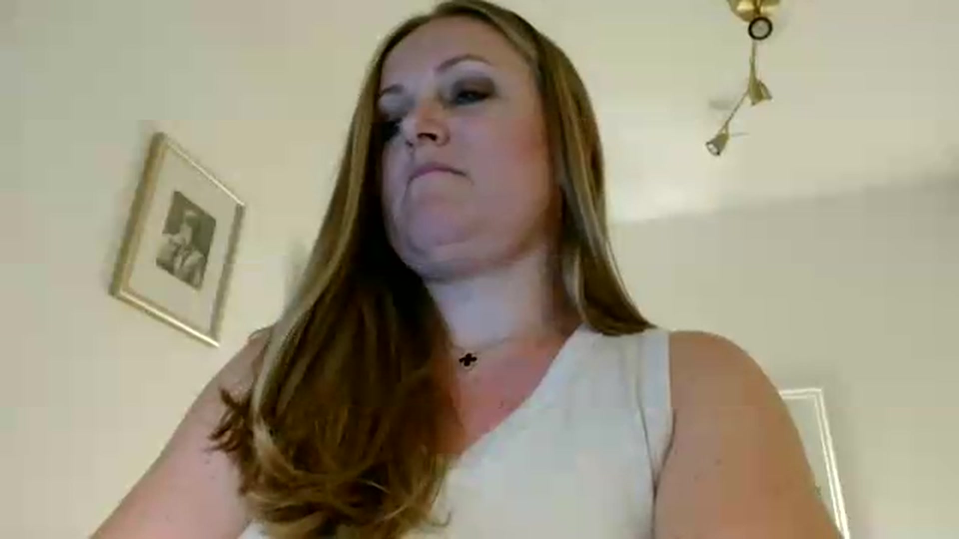 Gallery image thumbnail from JustLily's myfreecams stream on, 06/23/2026, 22:19 image 8 of 20