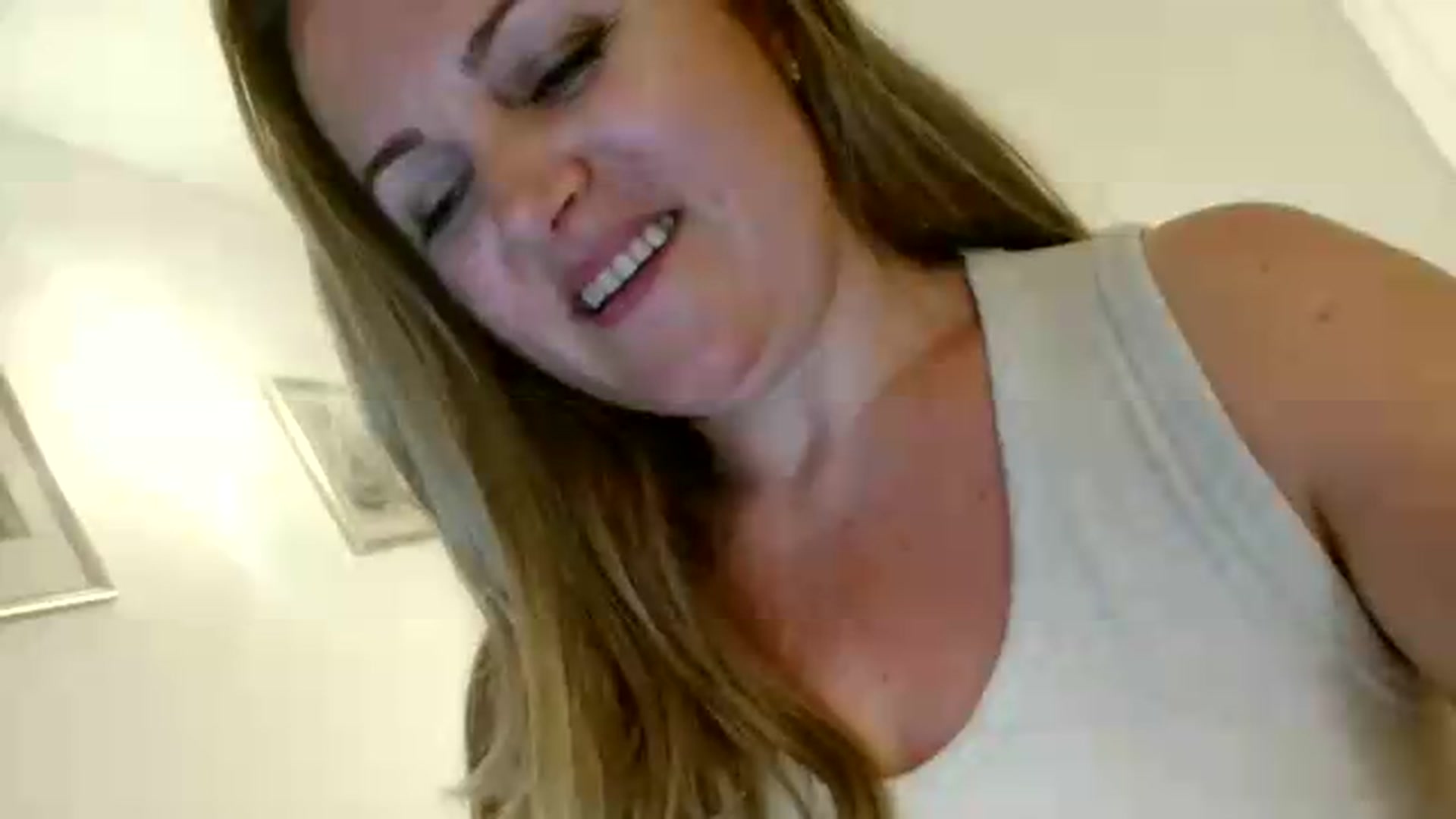Gallery image thumbnail from JustLily's myfreecams stream on, 06/30/2026, 22:49 image 2 of 20