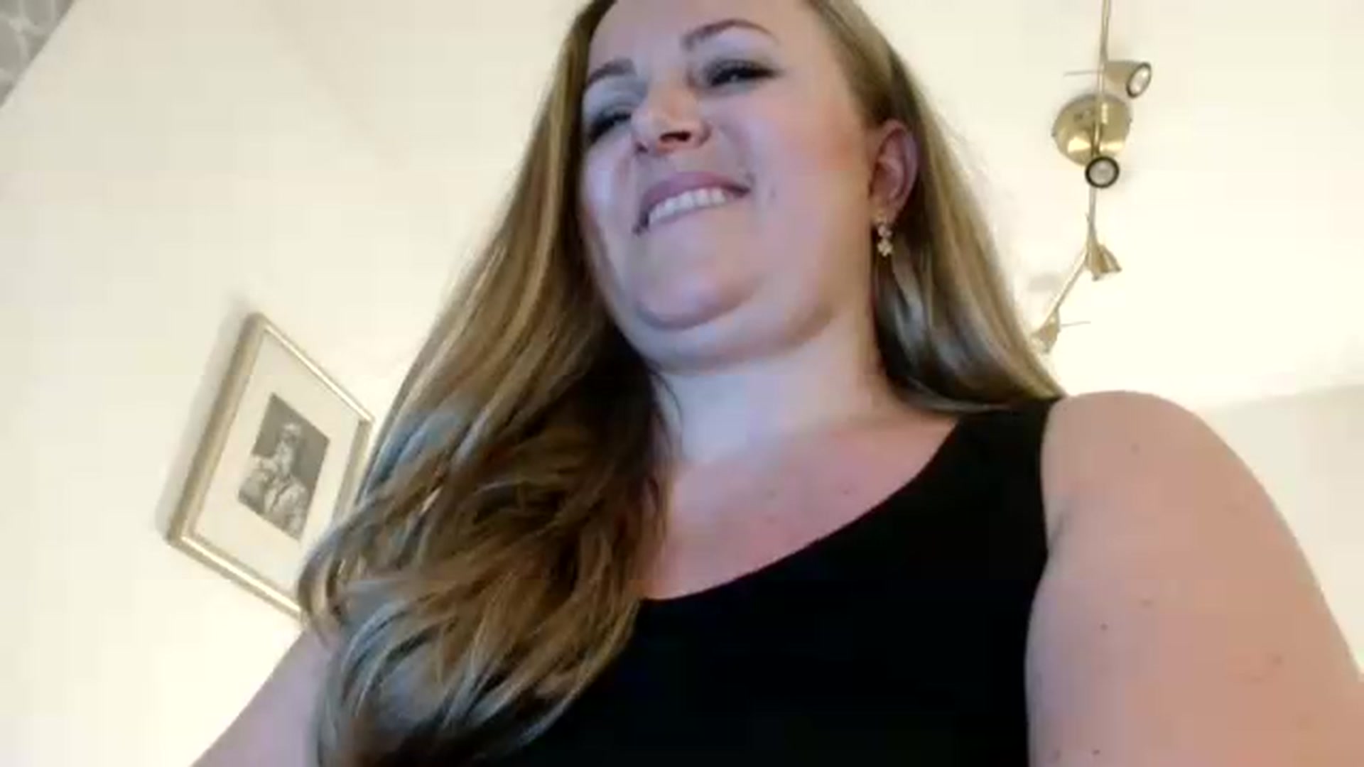 Gallery image thumbnail from JustLily's myfreecams stream on, 07/02/2026, 22:23 image 12 of 20