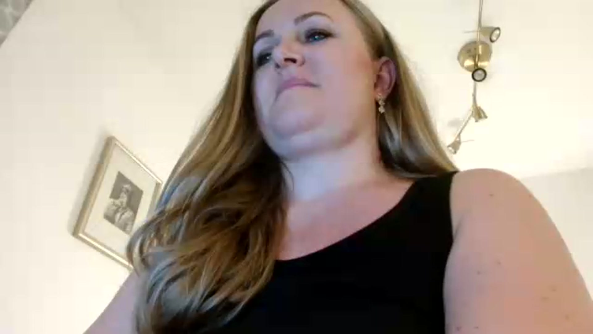 Gallery image thumbnail from JustLily's myfreecams stream on, 07/02/2026, 22:23 image 11 of 20