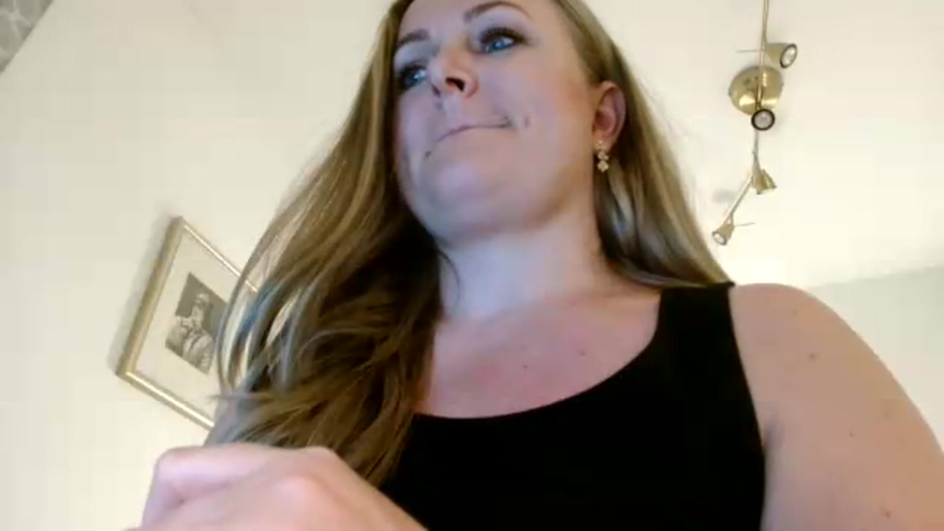 Gallery image thumbnail from JustLily's myfreecams stream on, 07/02/2026, 22:23 image 7 of 20
