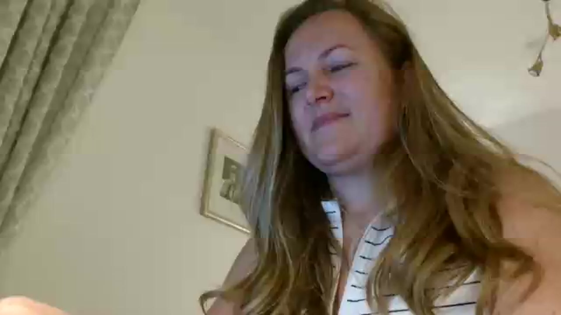 Gallery image thumbnail from JustLily's myfreecams stream on, 08/04/2026, 22:30 image 19 of 20