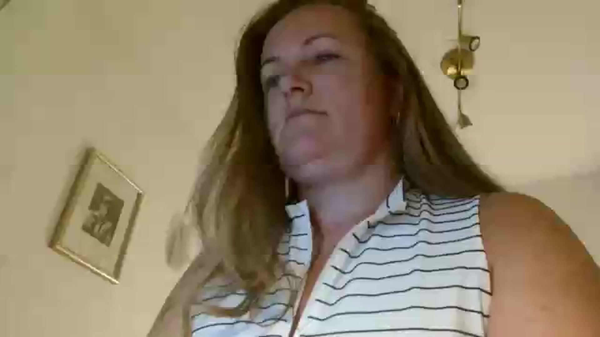 Gallery image thumbnail from JustLily's myfreecams stream on, 08/04/2026, 22:30 image 1 of 20