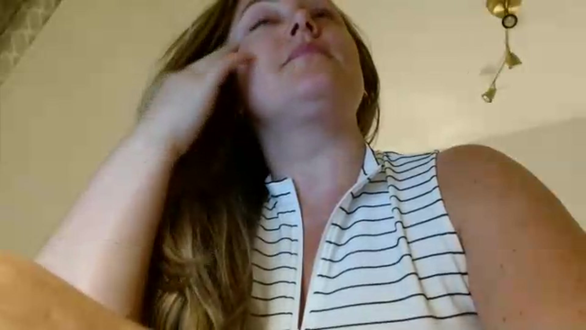 Gallery image thumbnail from JustLily's myfreecams stream on, 08/04/2026, 22:30 image 3 of 20