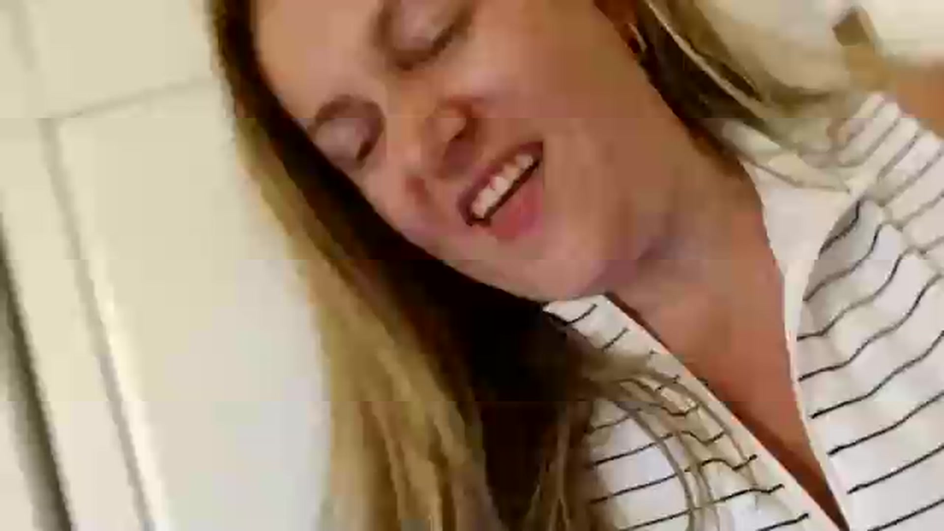 Gallery image thumbnail from JustLily's myfreecams stream on, 08/04/2026, 23:35 image 1 of 20