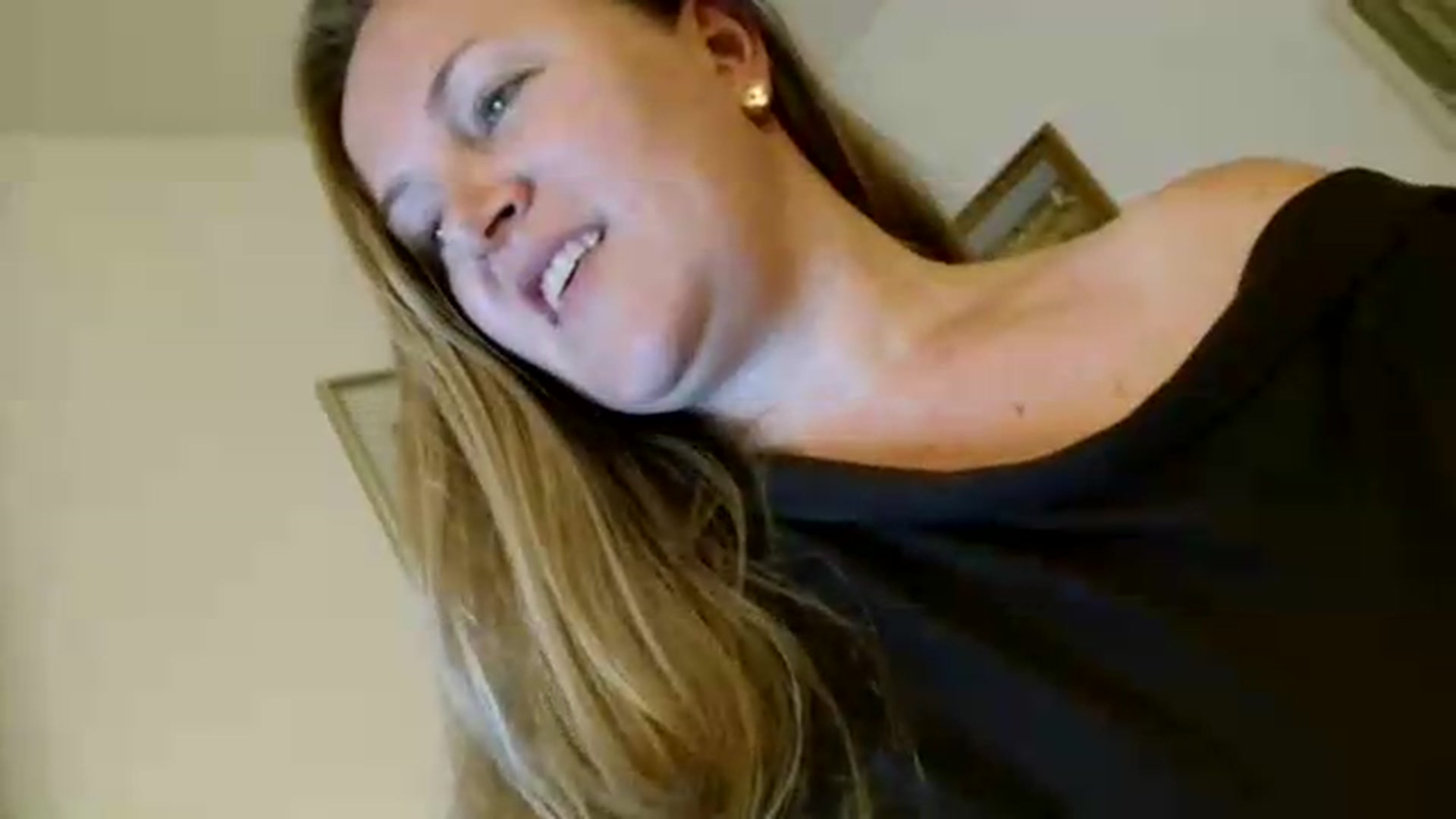Gallery image thumbnail from JustLily's myfreecams stream on, 08/31/2026, 23:07 image 5 of 20