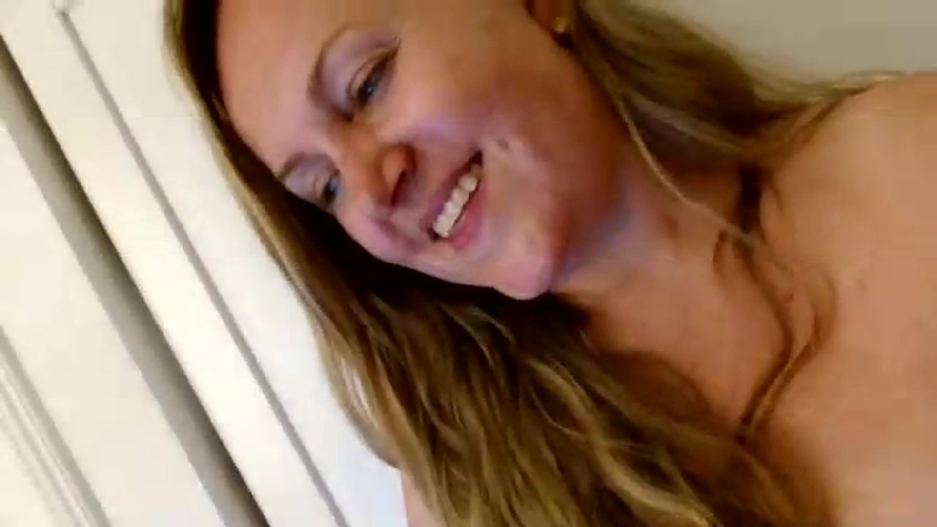 Gallery image thumbnail from JustLily's myfreecams stream on, 09/04/2026, 19:15 image 20 of 20