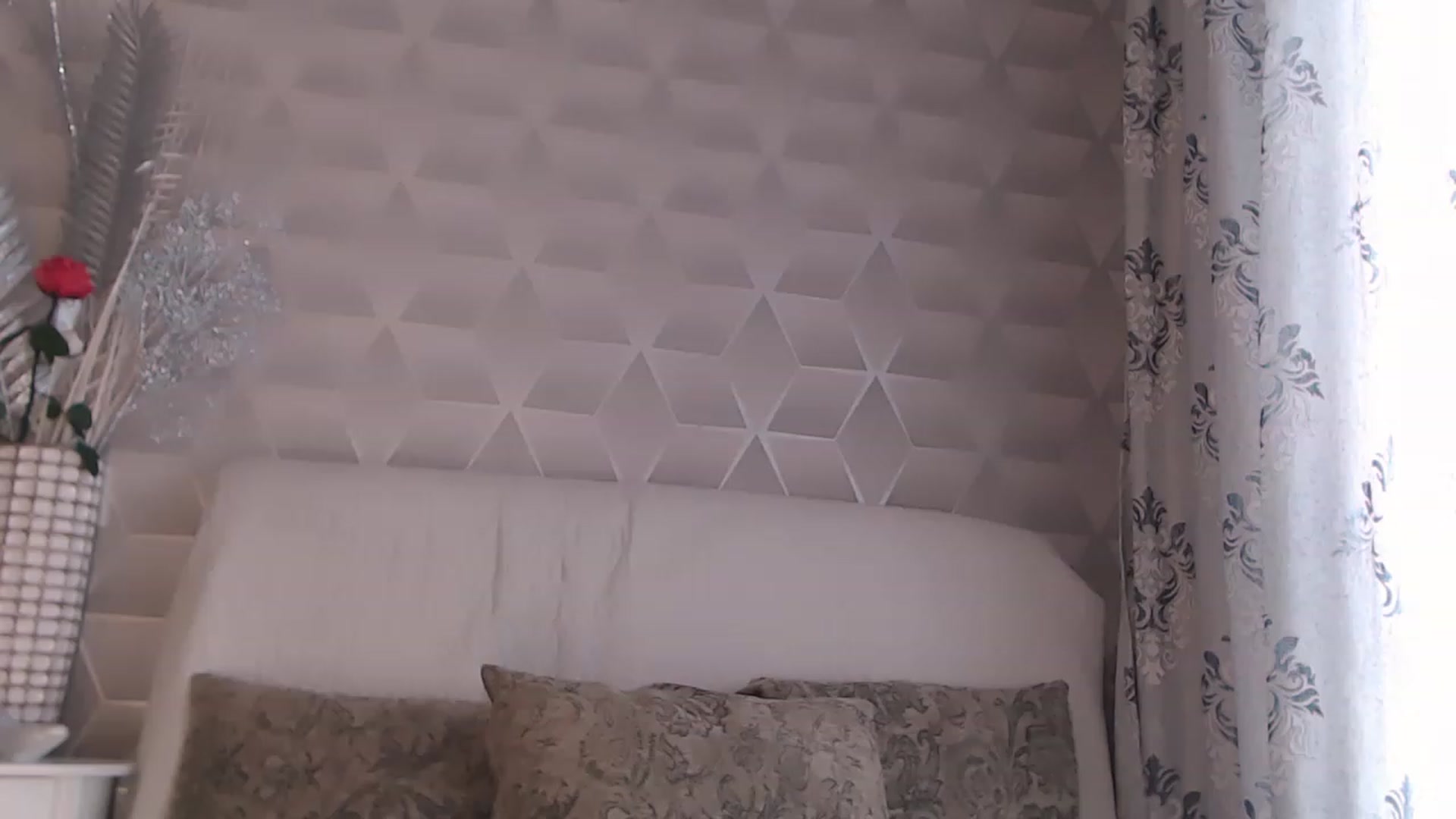 Gallery image thumbnail from JustMaxim's myfreecams stream on, 12/12/2022, 12:08 image 13 of 20