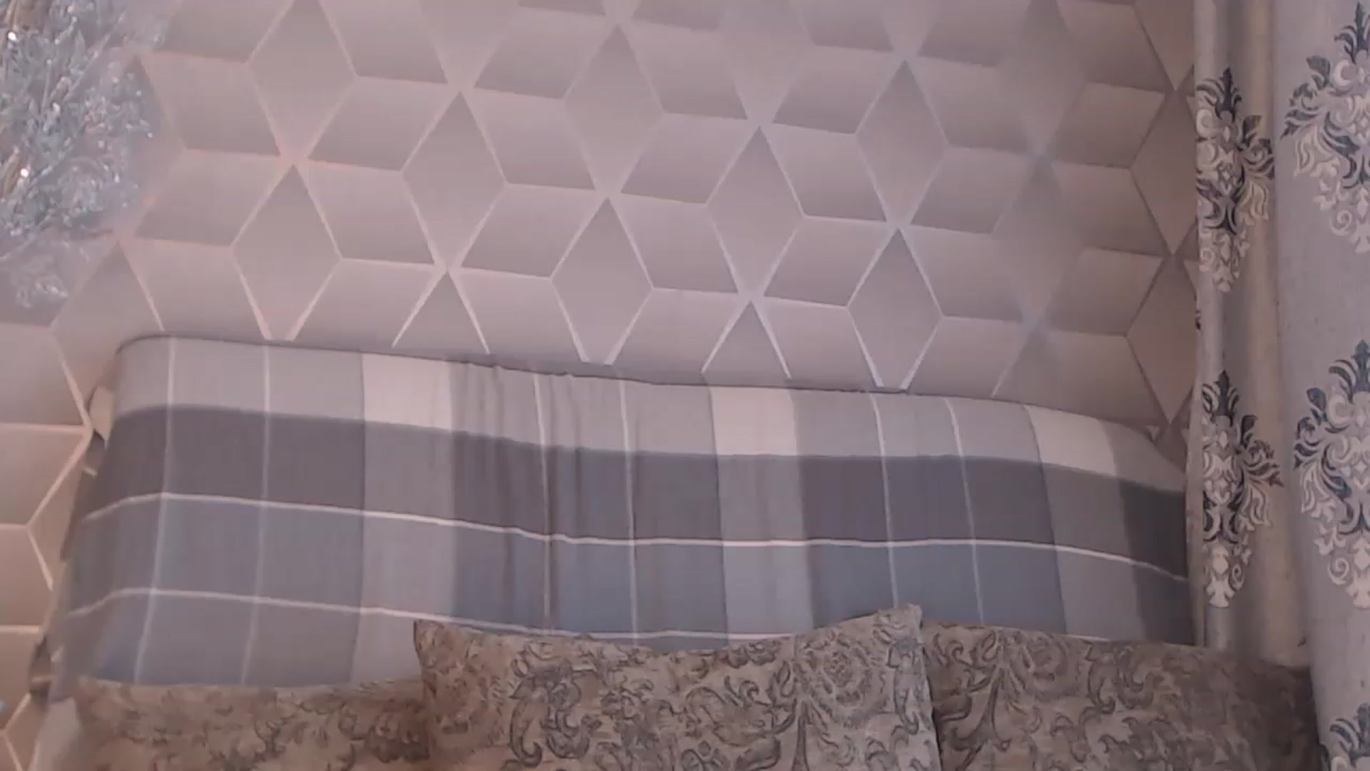 Gallery image thumbnail from JustMaxim's myfreecams stream on, 02/03/2023, 11:54 image 17 of 20