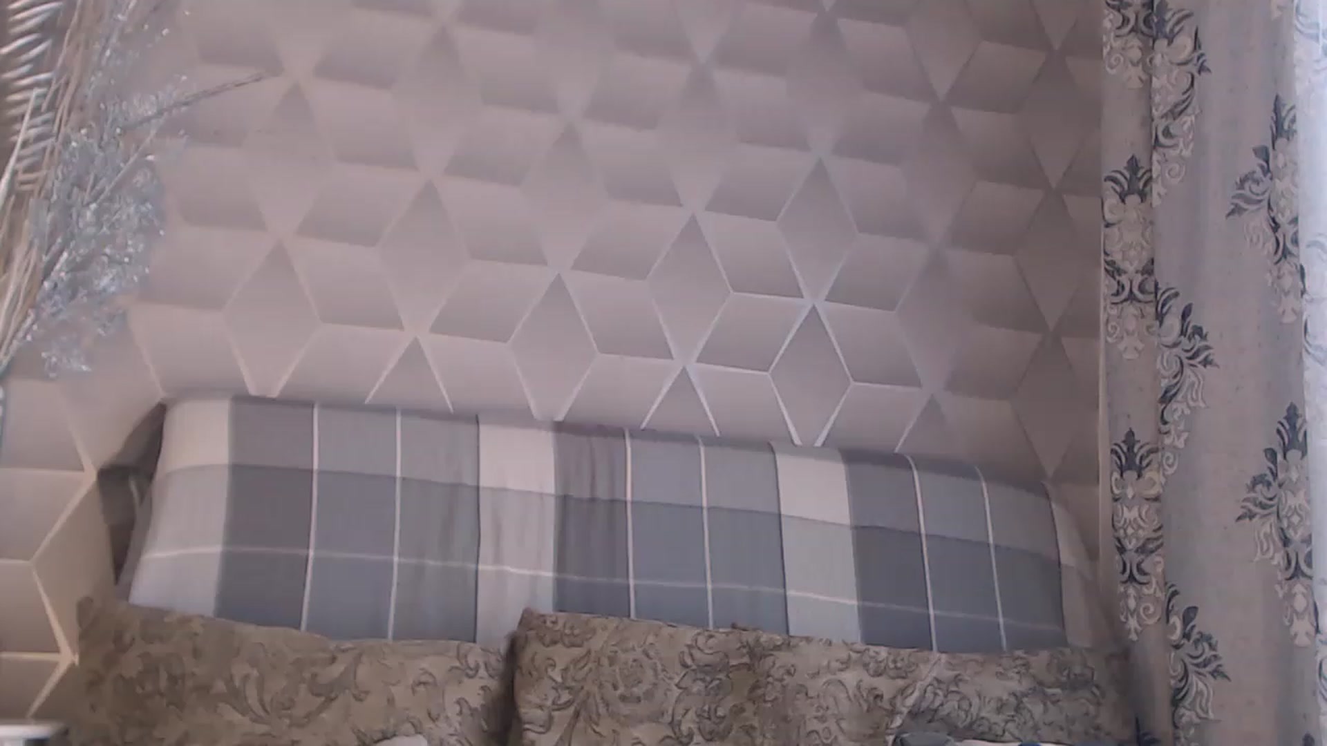 Gallery image thumbnail from JustMaxim's myfreecams stream on, 03/19/2023, 10:34 image 5 of 20
