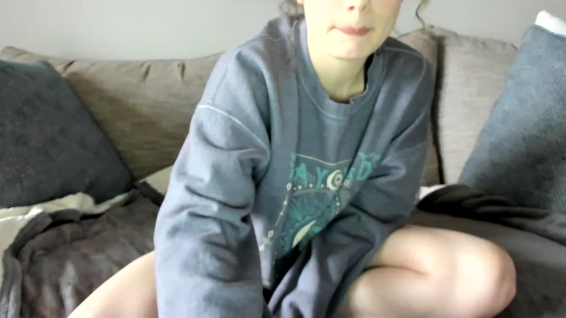 Gallery image thumbnail from JustMeKC's myfreecams stream on, 01/06/2023, 19:00 image 13 of 20