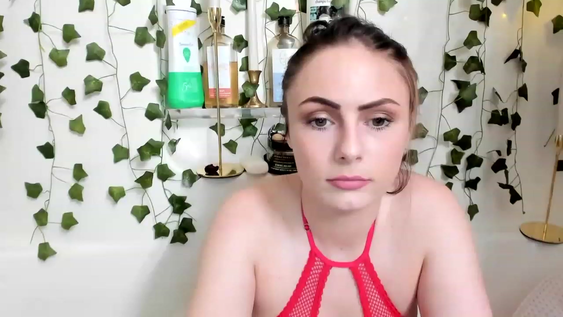 Gallery image thumbnail from JustMeKC's myfreecams stream on, 02/13/2023, 20:30 image 15 of 20