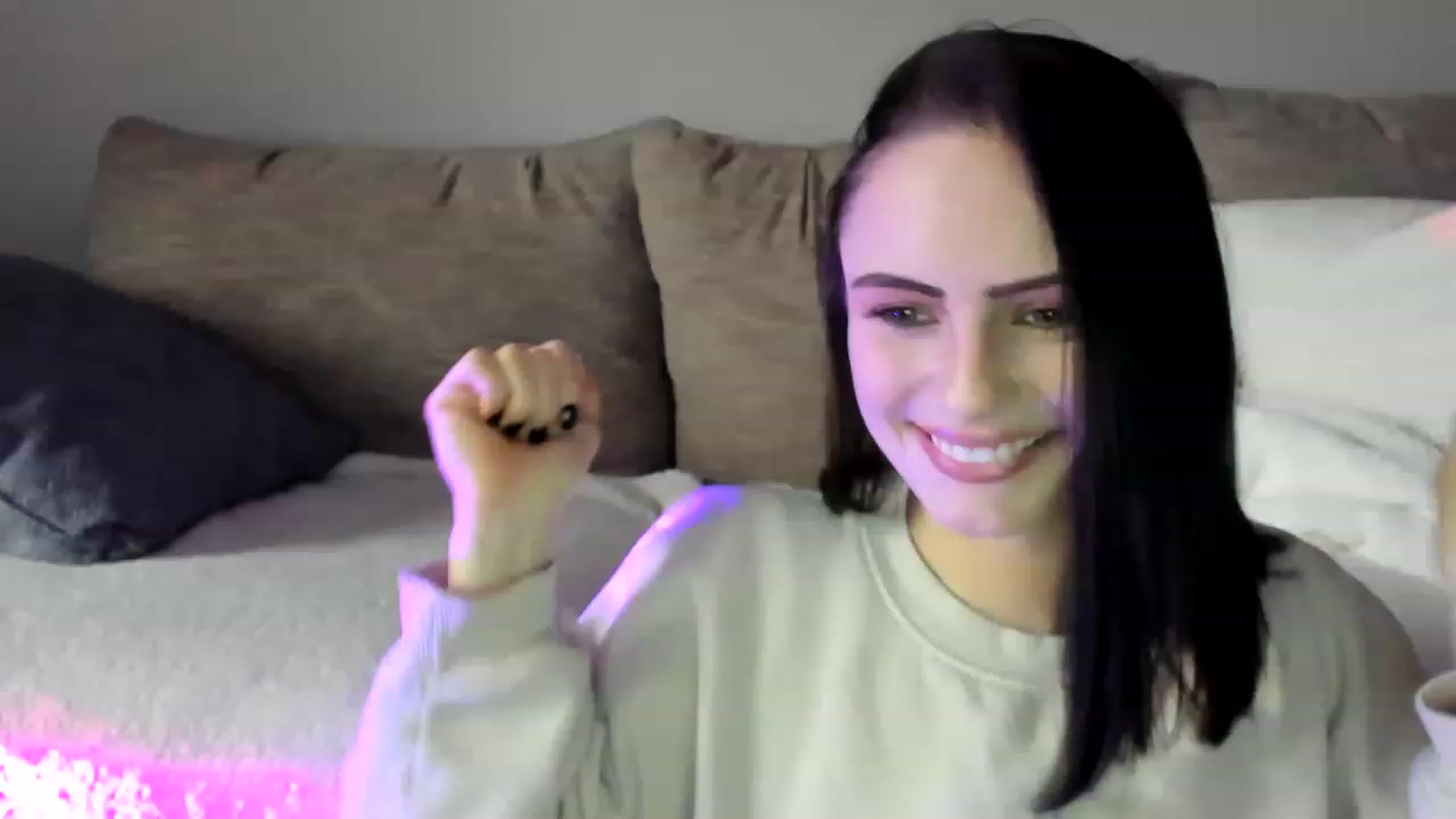 Gallery image thumbnail from JustMeKC's myfreecams stream on, 02/27/2023, 19:10 image 15 of 20