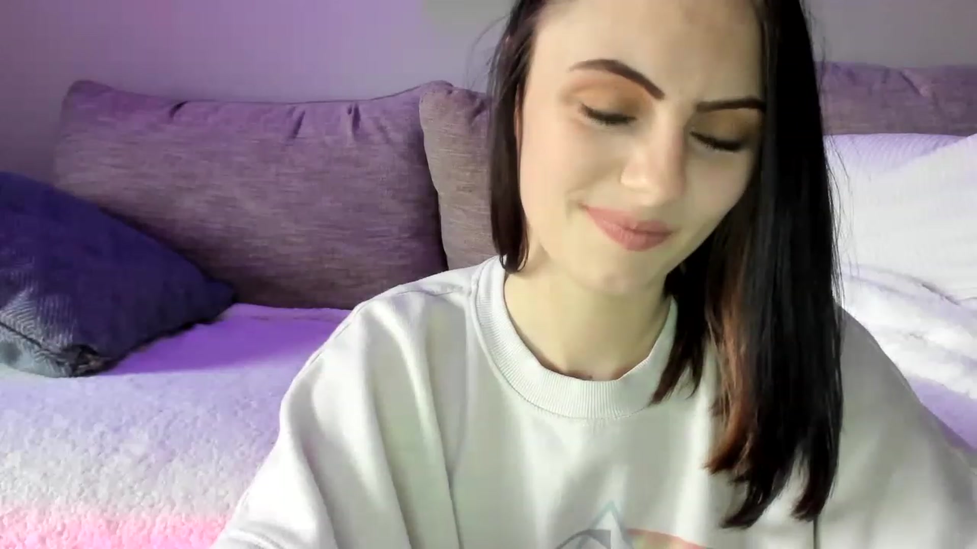 Gallery image thumbnail from JustMeKC's myfreecams stream on, 02/27/2023, 20:25 image 12 of 20