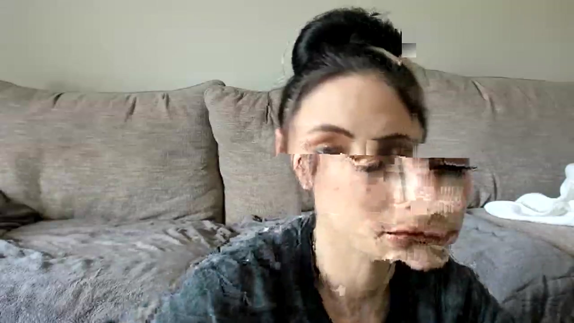 Gallery image thumbnail from JustMeKC's myfreecams stream on, 06/21/2023, 17:32 image 20 of 20