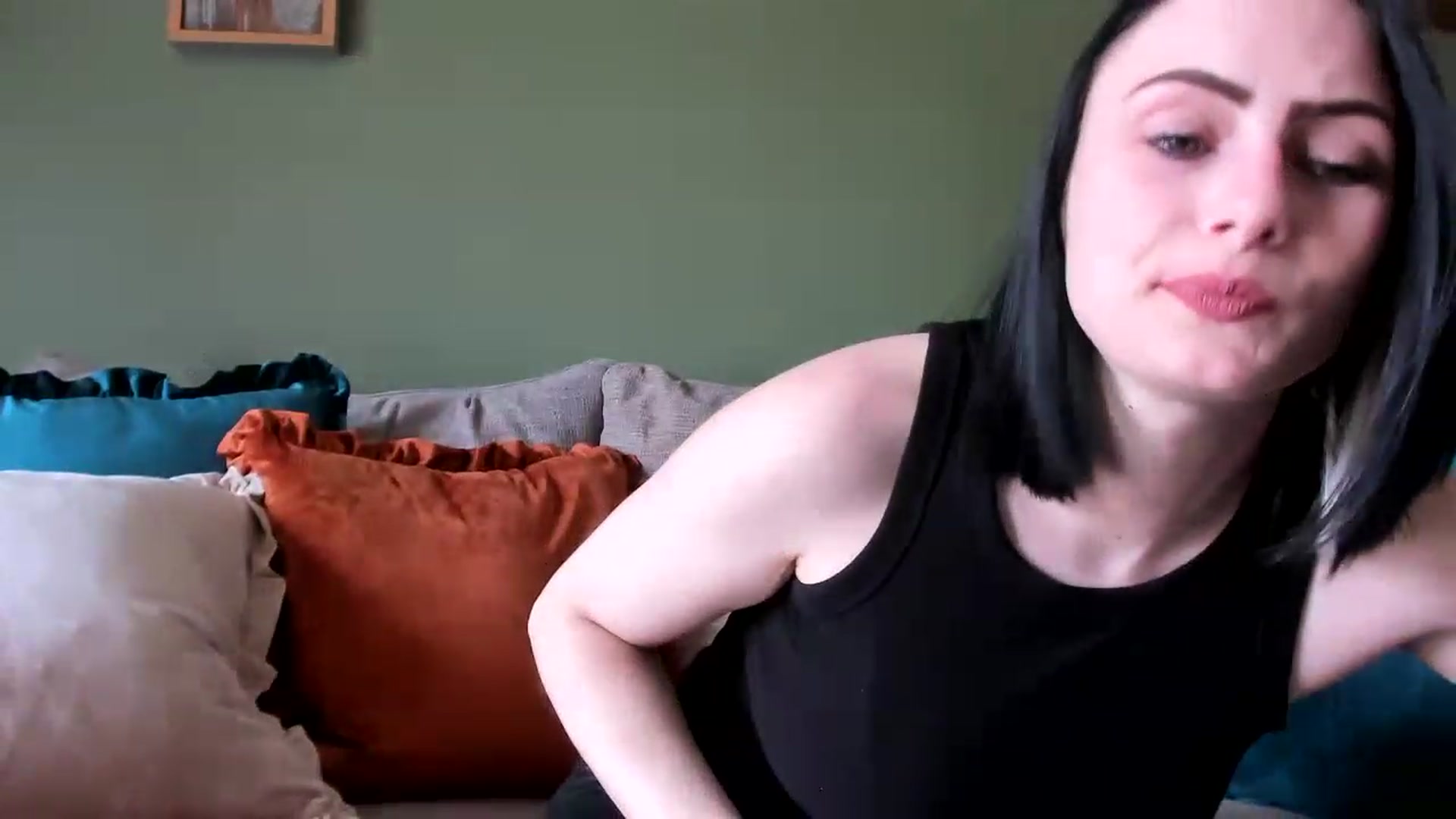 Gallery image thumbnail from JustMeKC's myfreecams stream on, 07/31/2023, 17:14 image 8 of 20