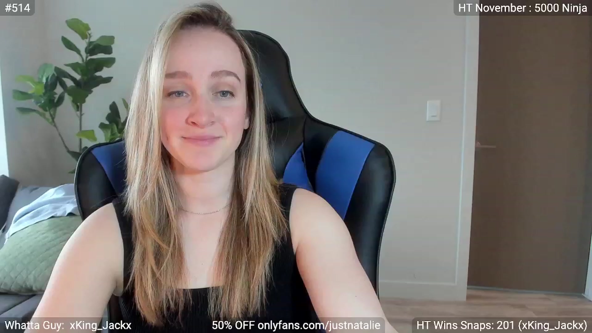 Gallery image thumbnail from JustNatalie's myfreecams stream on, 11/16/2022, 19:11 image 15 of 20