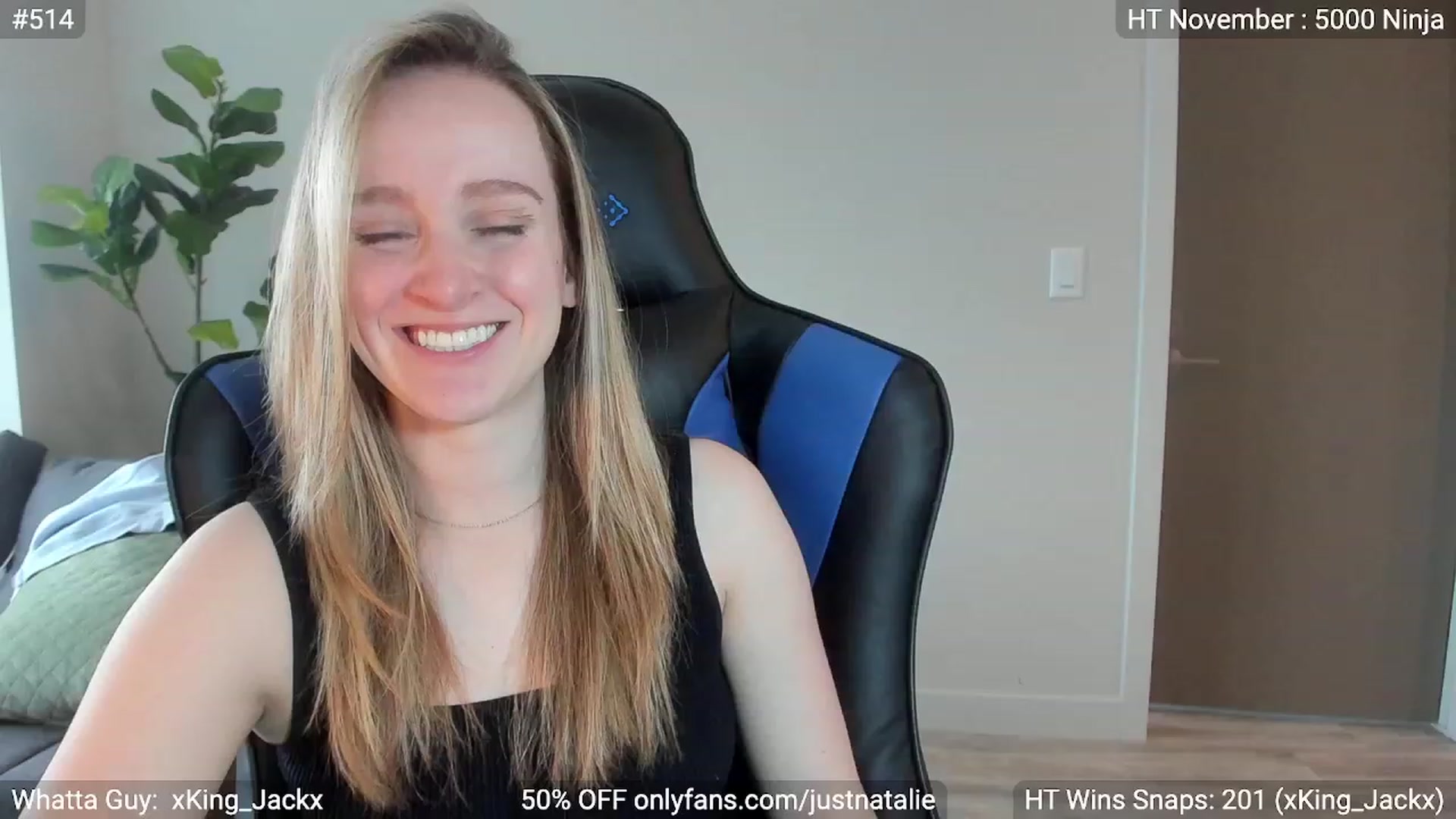 Gallery image thumbnail from JustNatalie's myfreecams stream on, 11/16/2022, 19:11 image 17 of 20