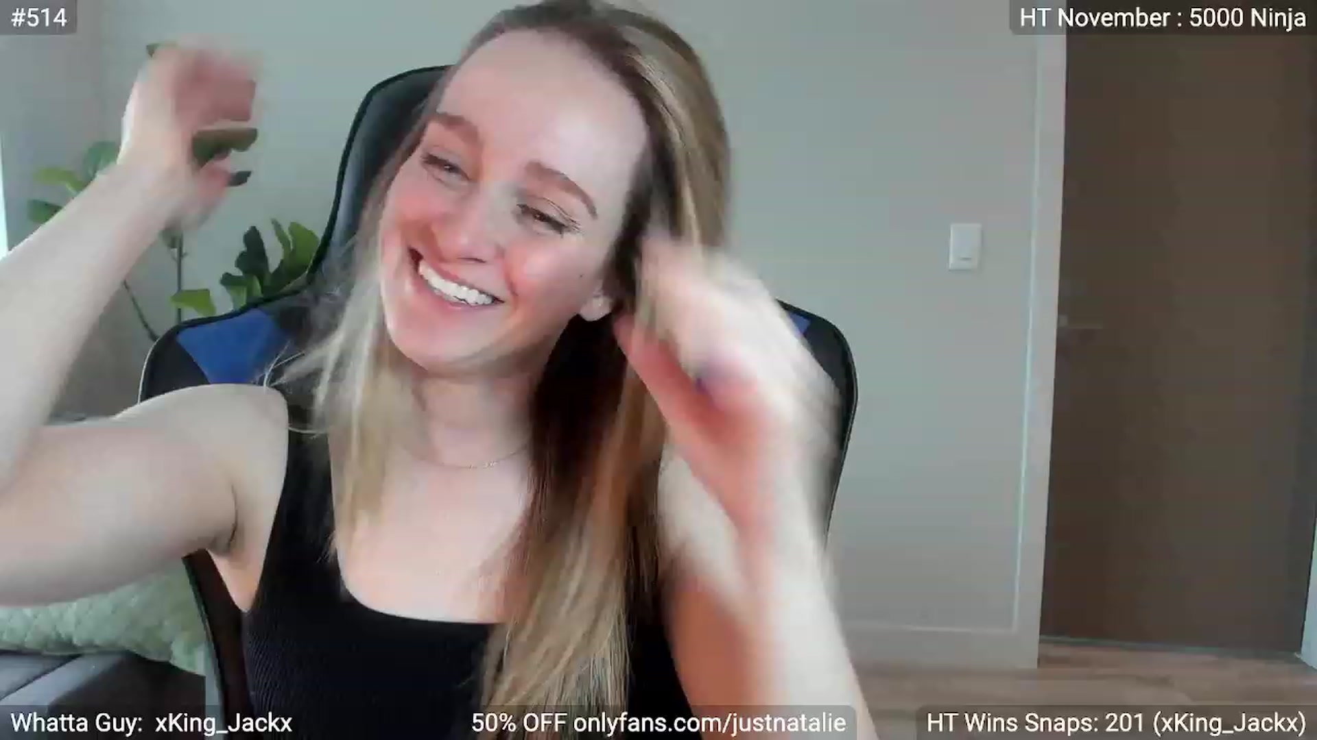 Gallery image thumbnail from JustNatalie's myfreecams stream on, 11/16/2022, 19:11 image 10 of 20