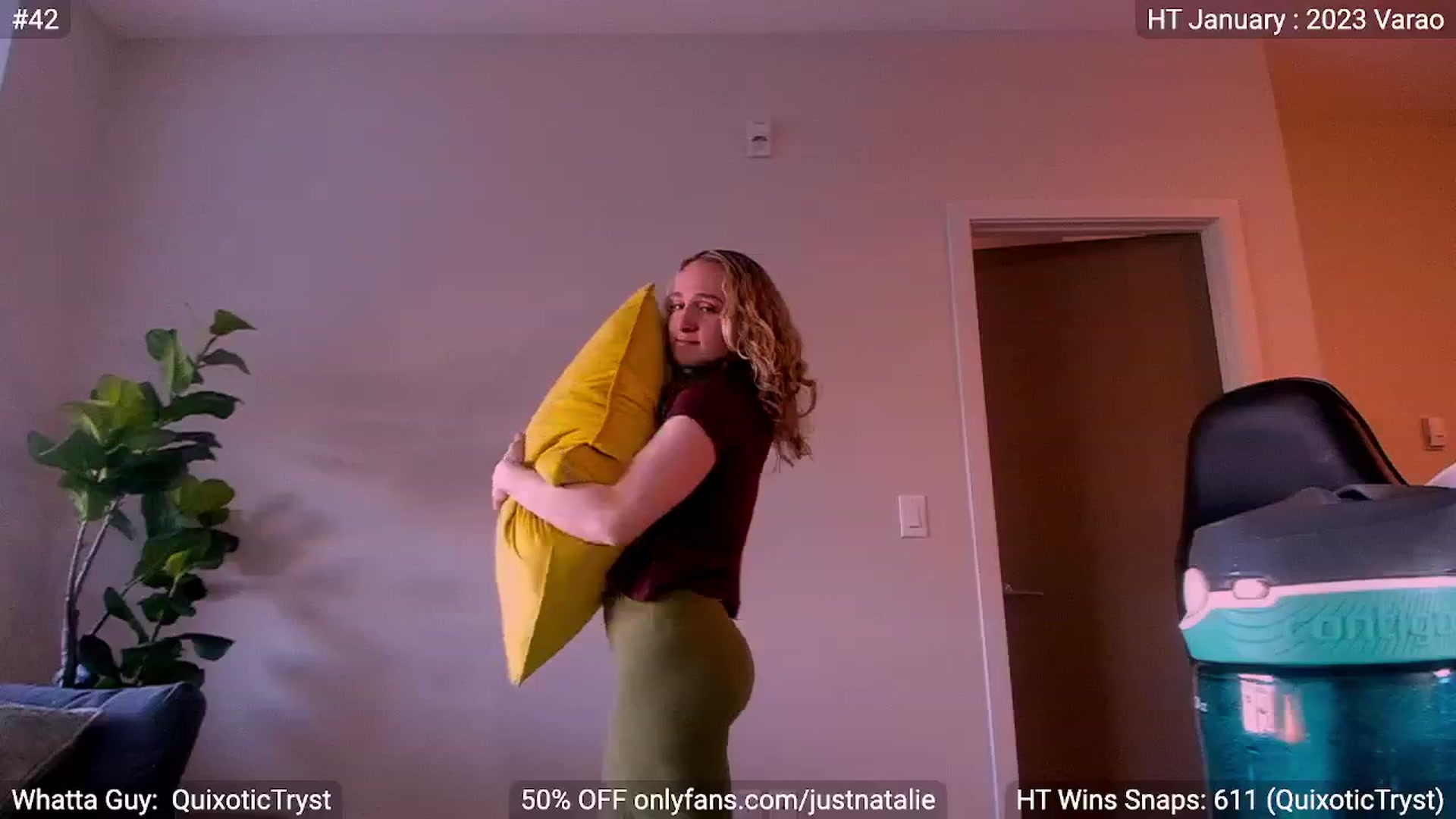 Gallery image thumbnail from JustNatalie's myfreecams stream on, 01/06/2023, 18:56 image 9 of 20