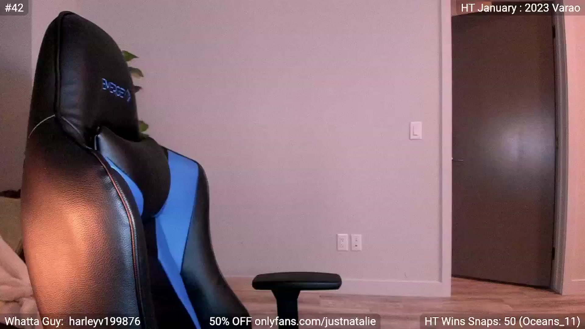 Gallery image thumbnail from JustNatalie's myfreecams stream on, 01/10/2023, 02:53 image 2 of 20