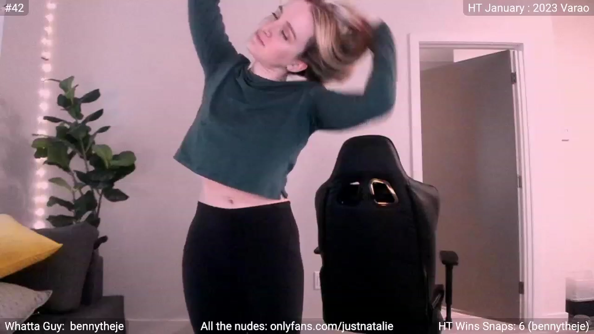 Gallery image thumbnail from JustNatalie's myfreecams stream on, 01/15/2023, 19:15 image 1 of 20