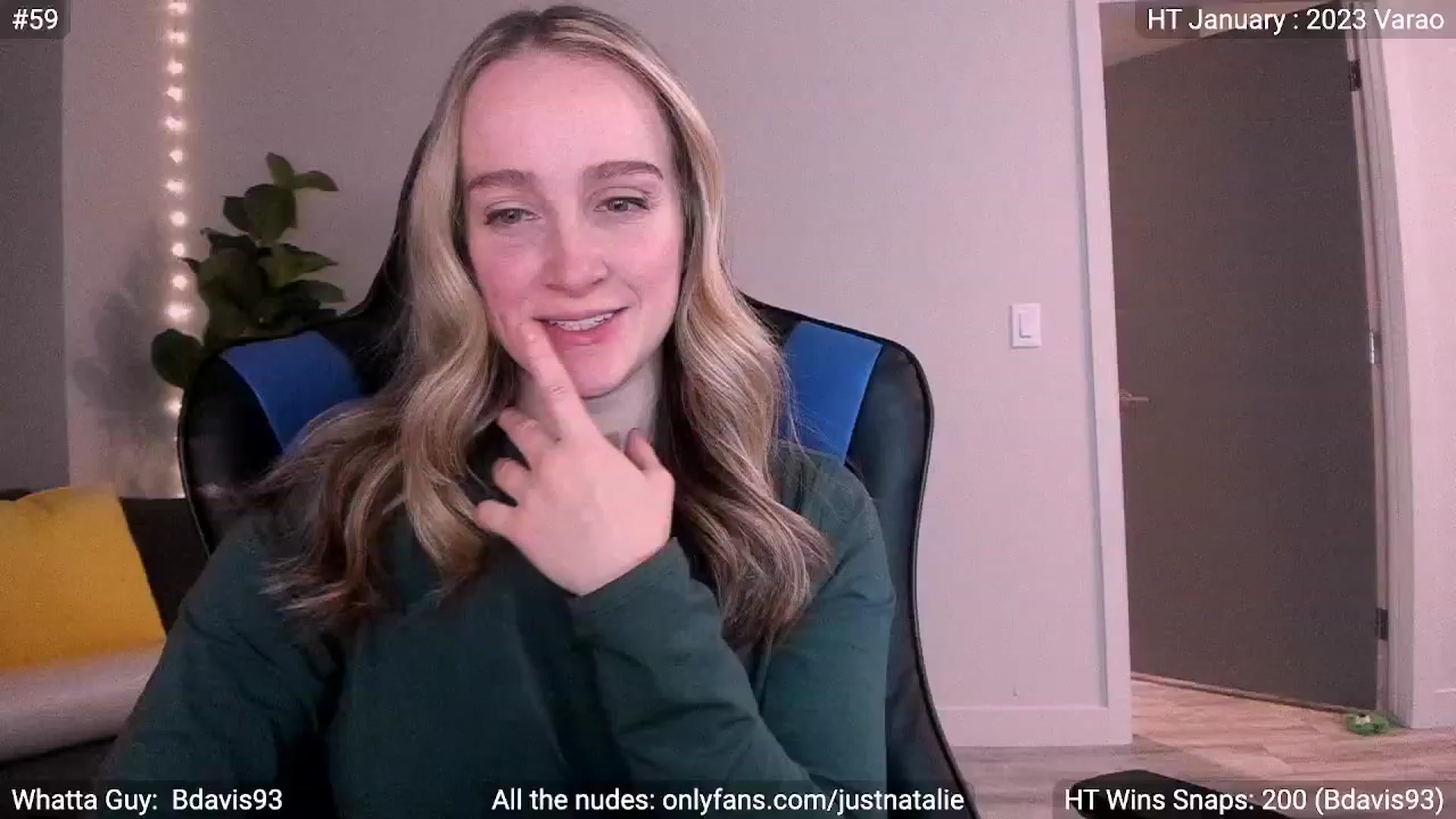 Gallery image thumbnail from JustNatalie's myfreecams stream on, 01/19/2023, 01:22 image 15 of 20