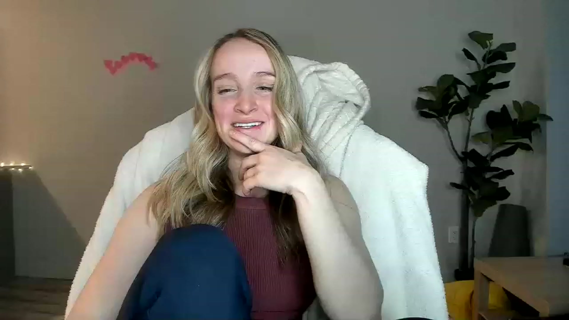 Gallery image thumbnail from JustNatalie's myfreecams stream on, 01/28/2023, 24:35 image 1 of 20