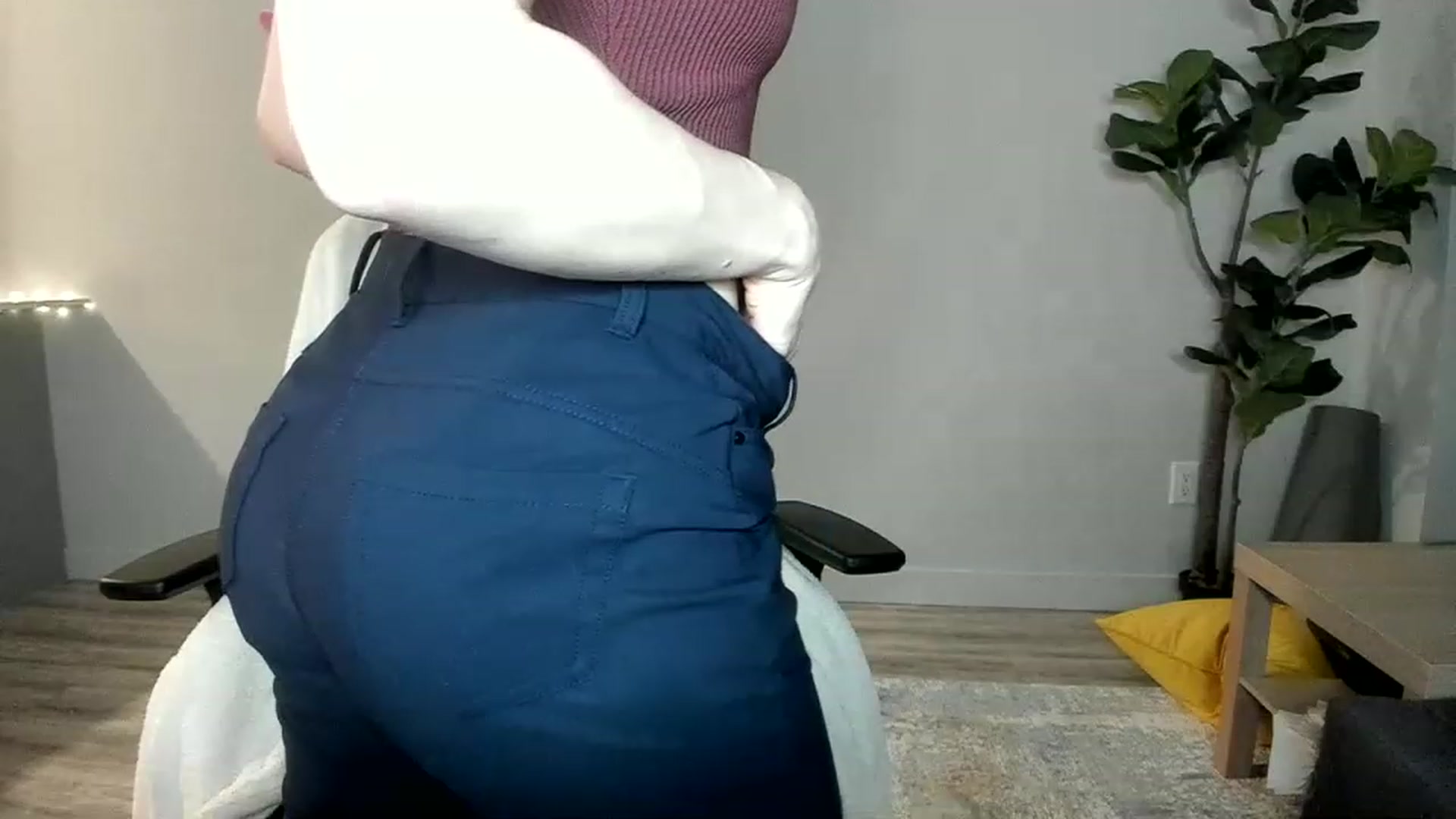 Gallery image thumbnail from JustNatalie's myfreecams stream on, 01/28/2023, 01:25 image 19 of 20