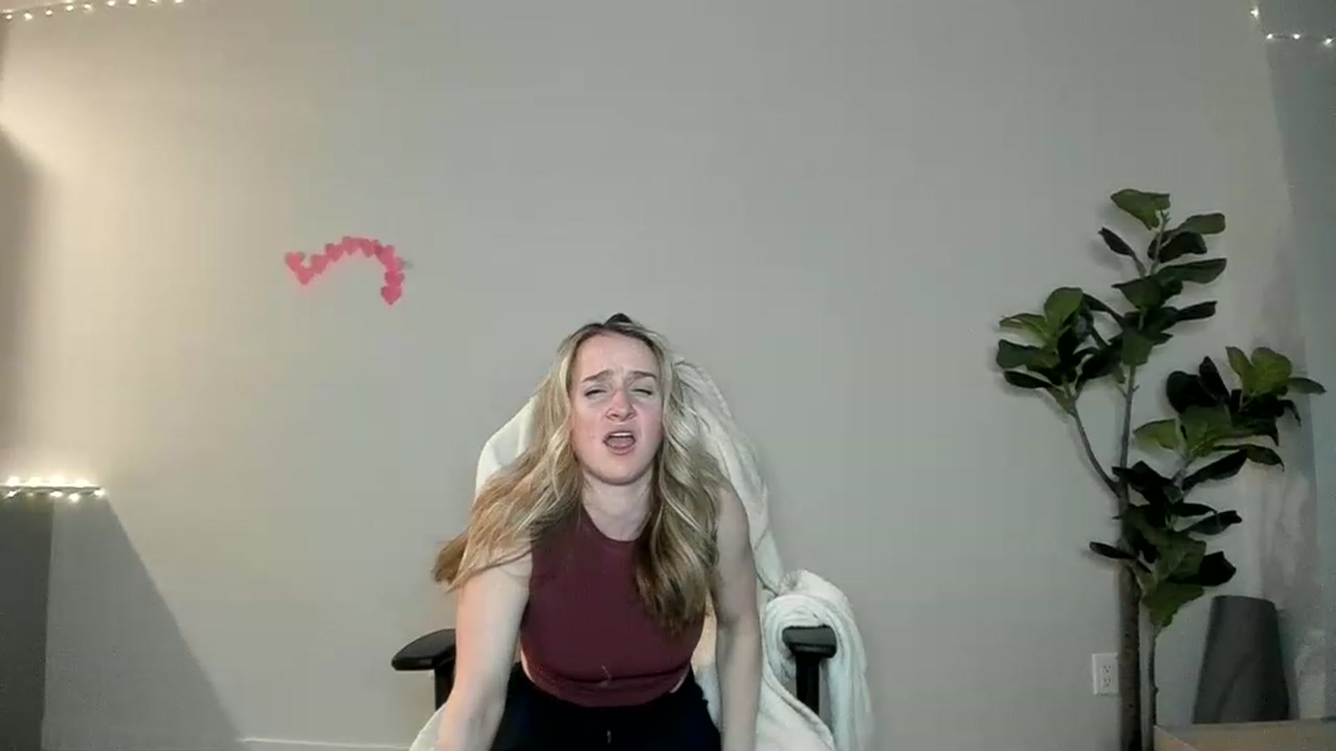 Gallery image thumbnail from JustNatalie's myfreecams stream on, 01/28/2023, 02:08 image 5 of 20