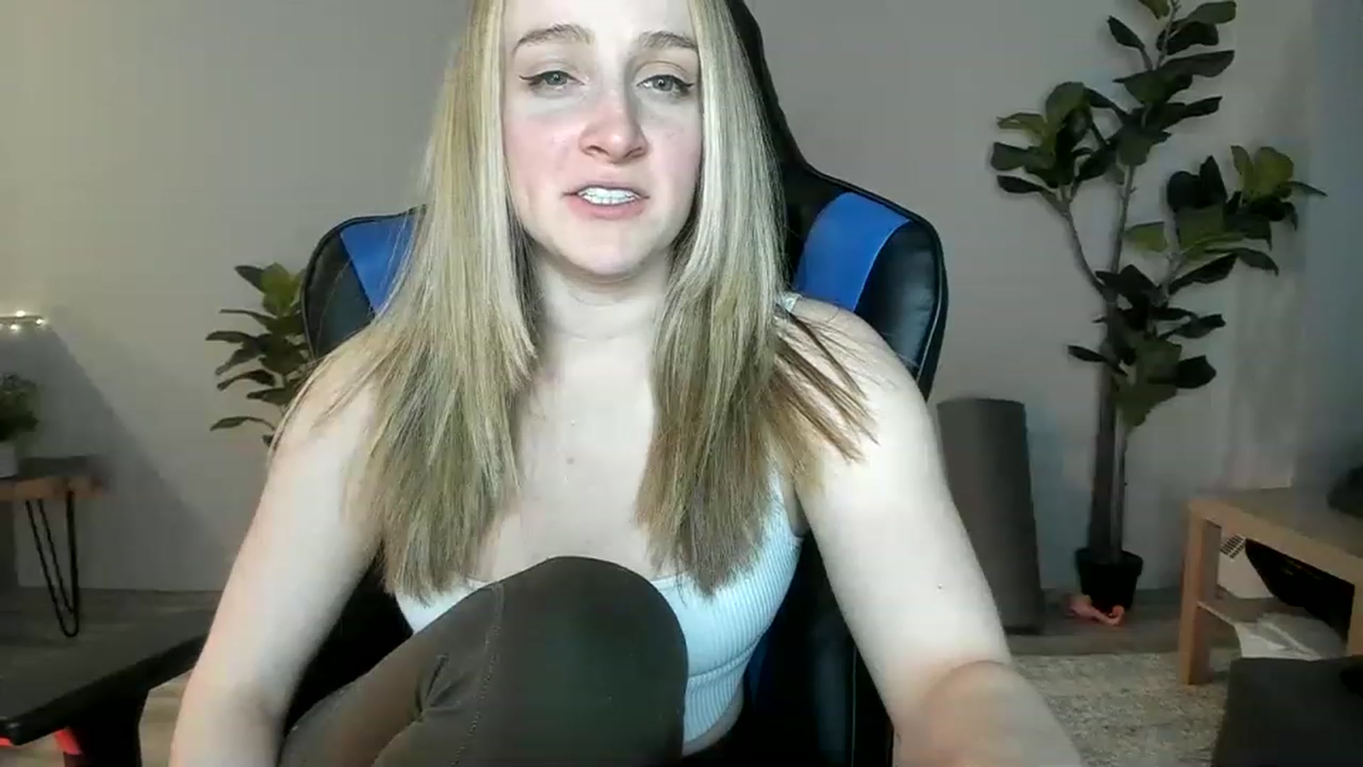Gallery image thumbnail from JustNatalie's myfreecams stream on, 02/01/2023, 01:19 image 18 of 20