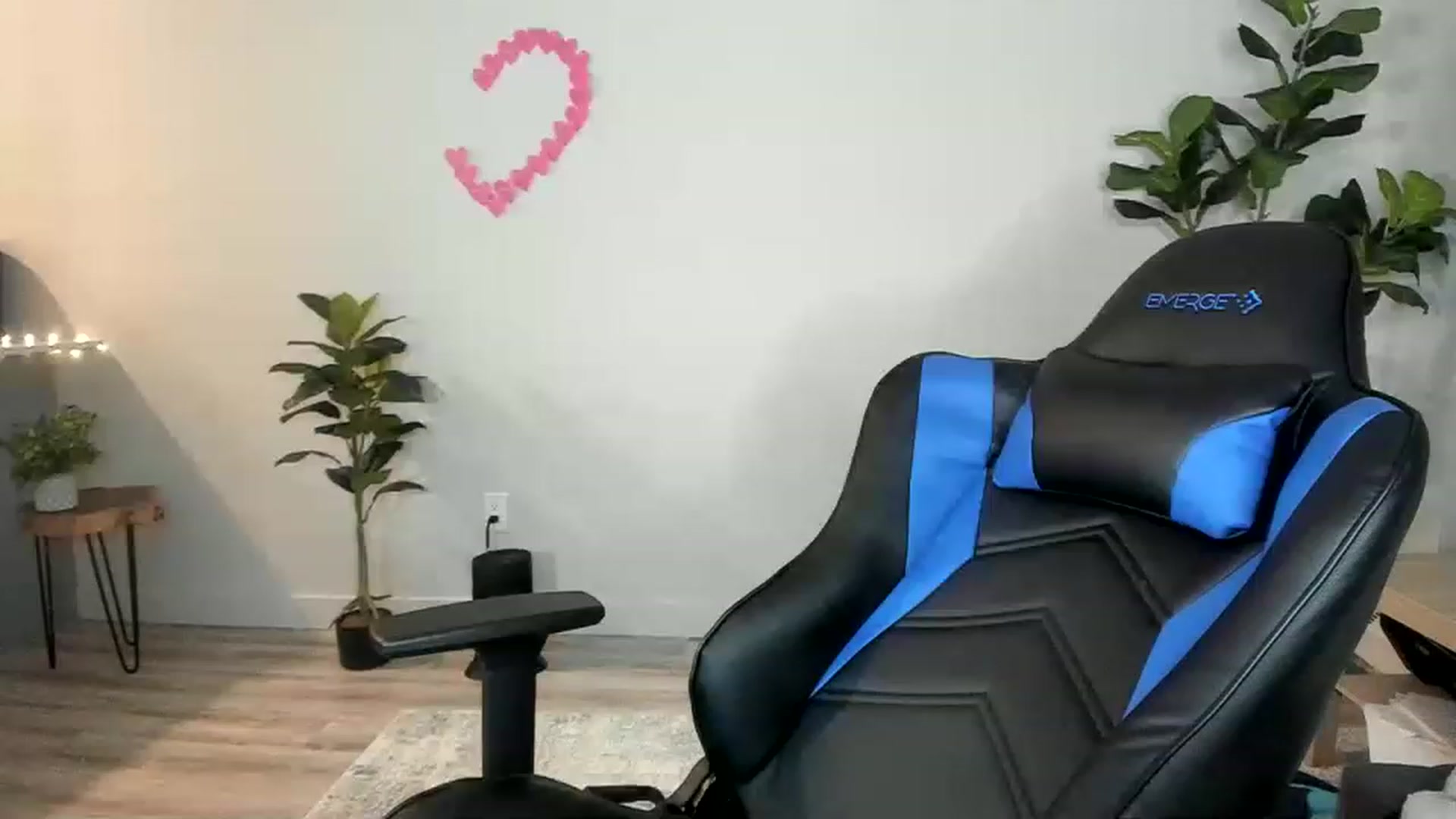 Gallery image thumbnail from JustNatalie's myfreecams stream on, 02/03/2023, 01:27 image 20 of 20