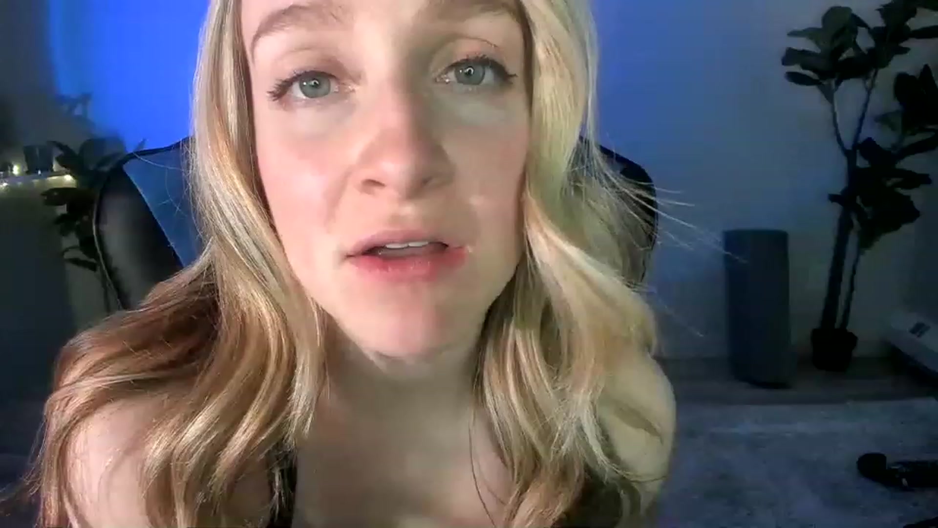 Gallery image thumbnail from JustNatalie's myfreecams stream on, 02/23/2023, 01:35 image 8 of 20