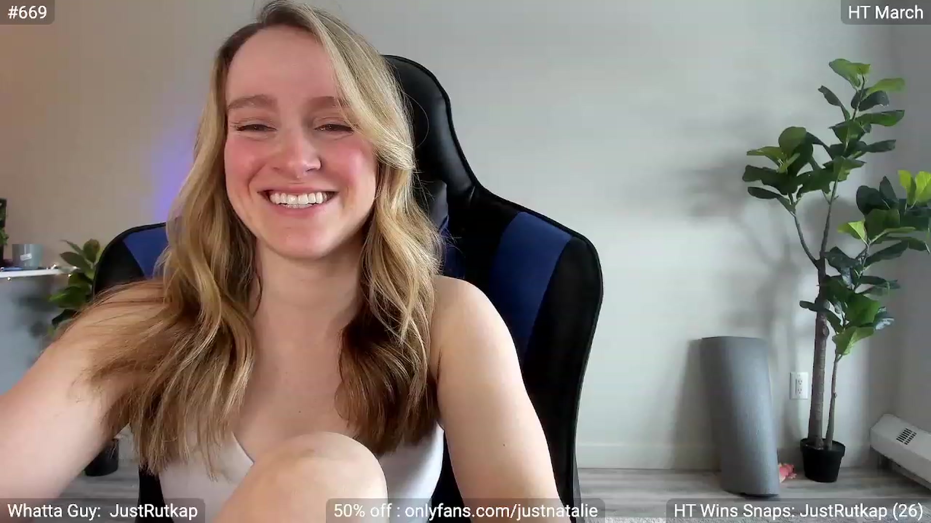 Gallery image thumbnail from JustNatalie's myfreecams stream on, 03/05/2023, 18:04 image 6 of 20