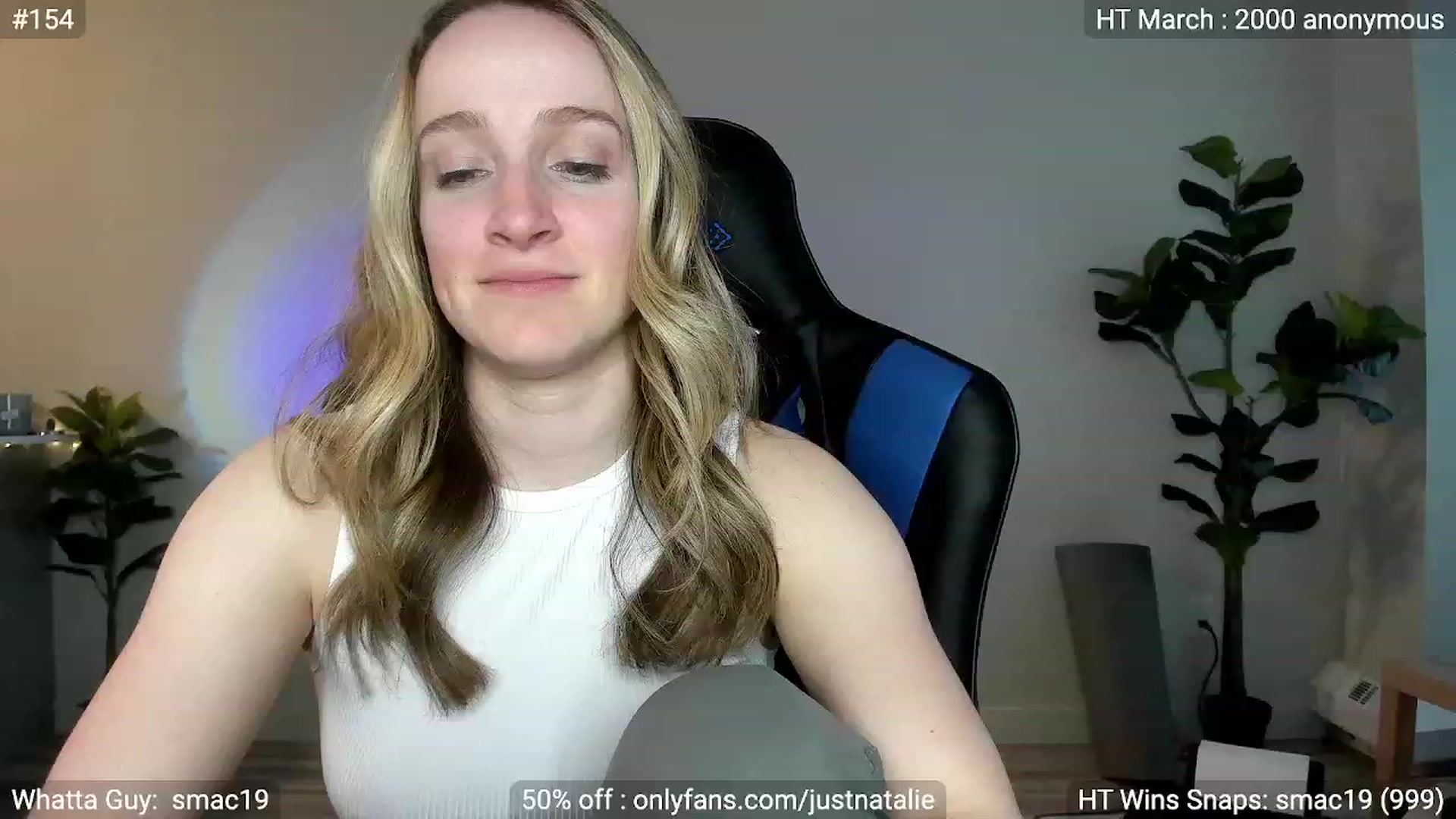 Gallery image thumbnail from JustNatalie's myfreecams stream on, 03/17/2023, 24:39 image 6 of 20