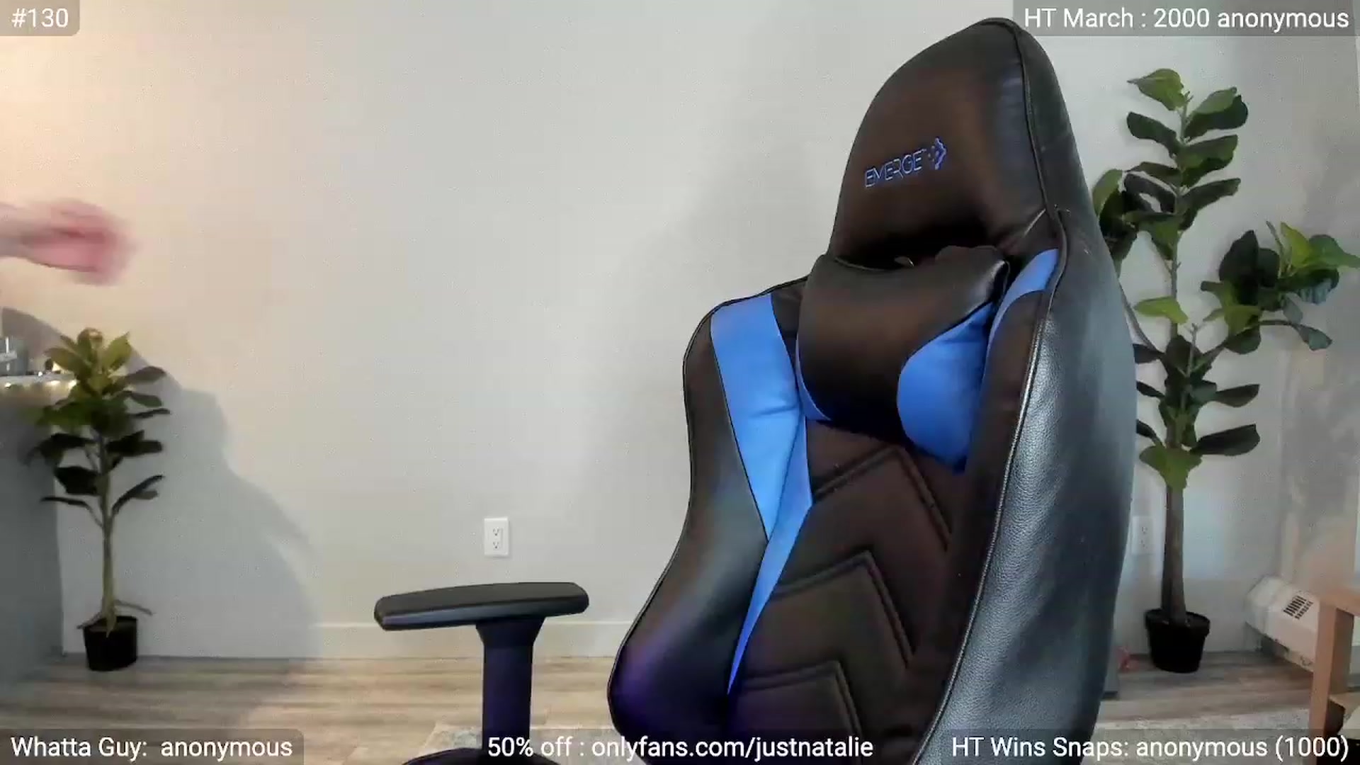Gallery image thumbnail from JustNatalie's myfreecams stream on, 03/19/2023, 01:38 image 13 of 20
