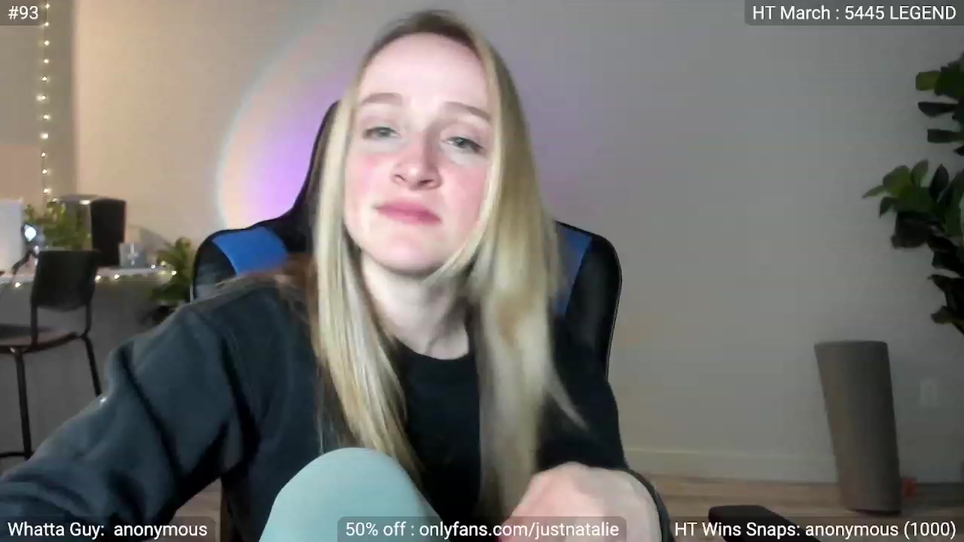 Gallery image thumbnail from JustNatalie's myfreecams stream on, 03/22/2023, 01:55 image 12 of 20